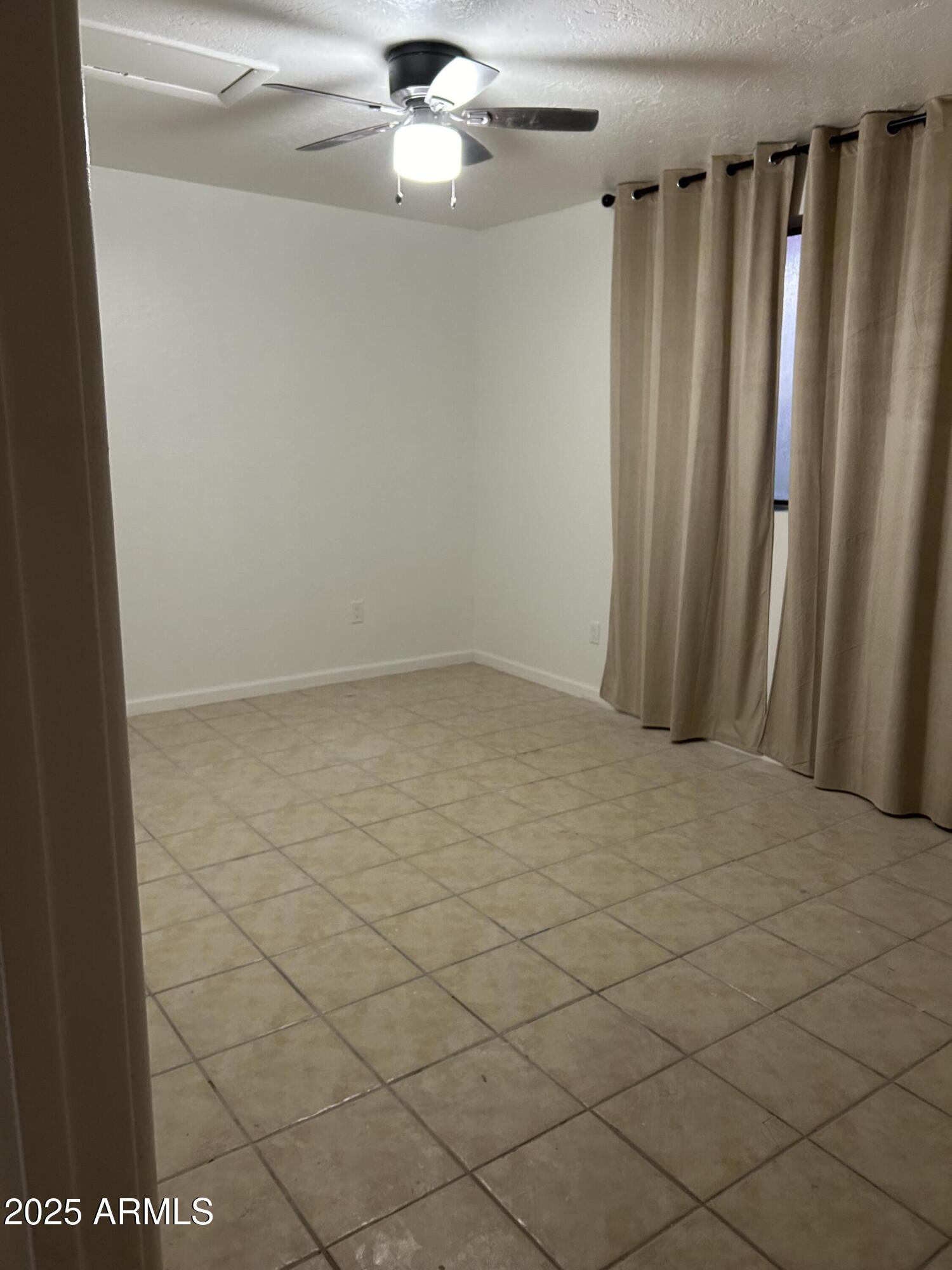 3446 W Rancho Drive Property Photo 4