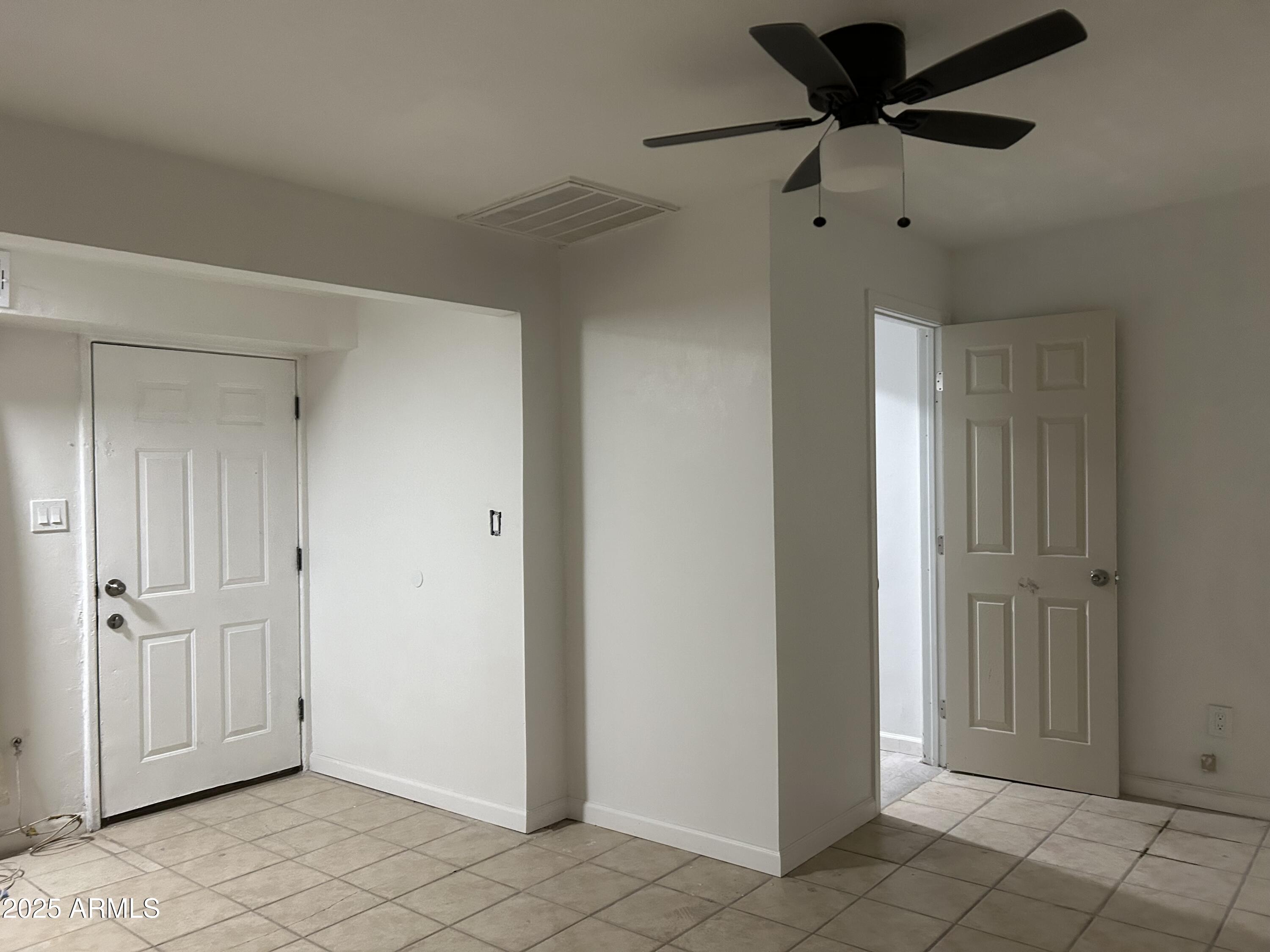 3446 W Rancho Drive Property Photo 13
