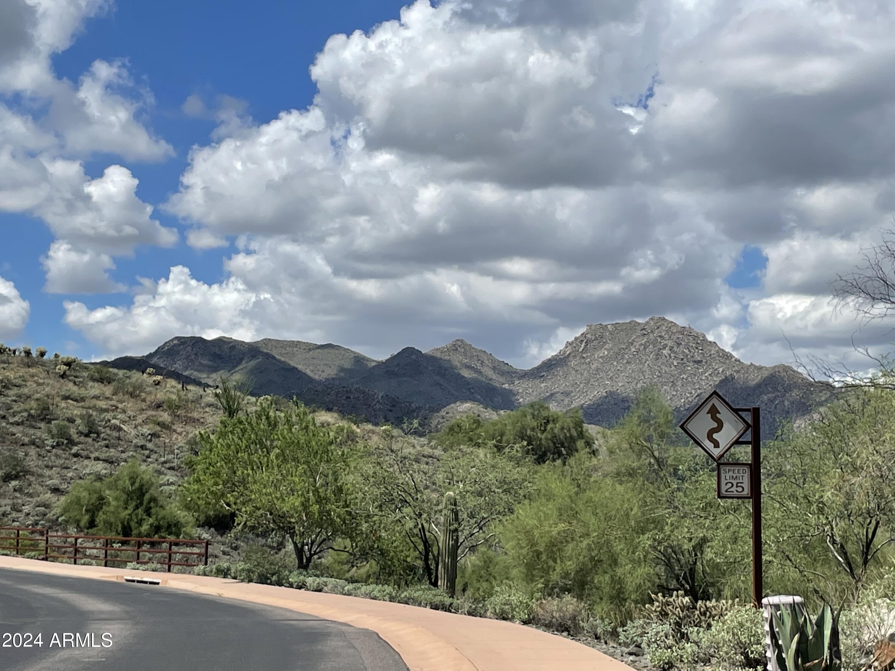 14210 E Coyote Way Property Photo