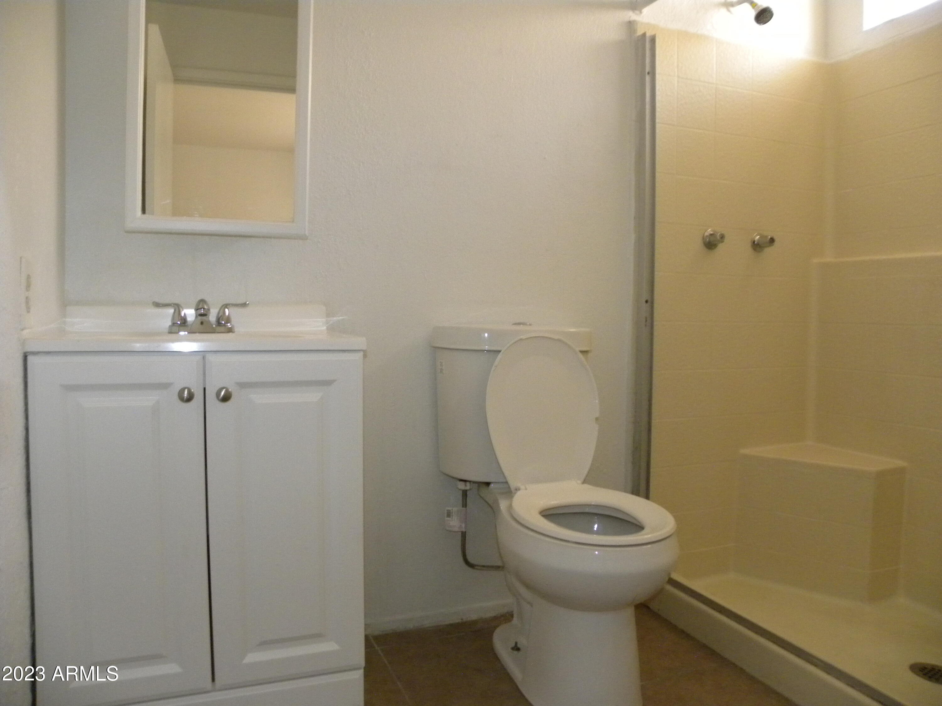 1002 N 27th Place Property Photo 14