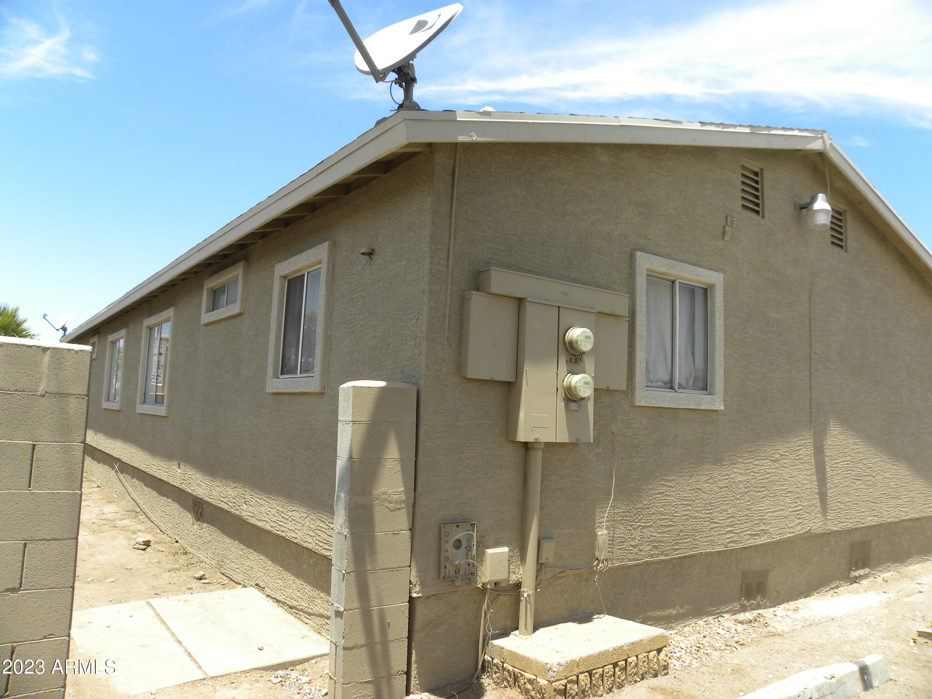 1002 N 27th Place Property Photo 16