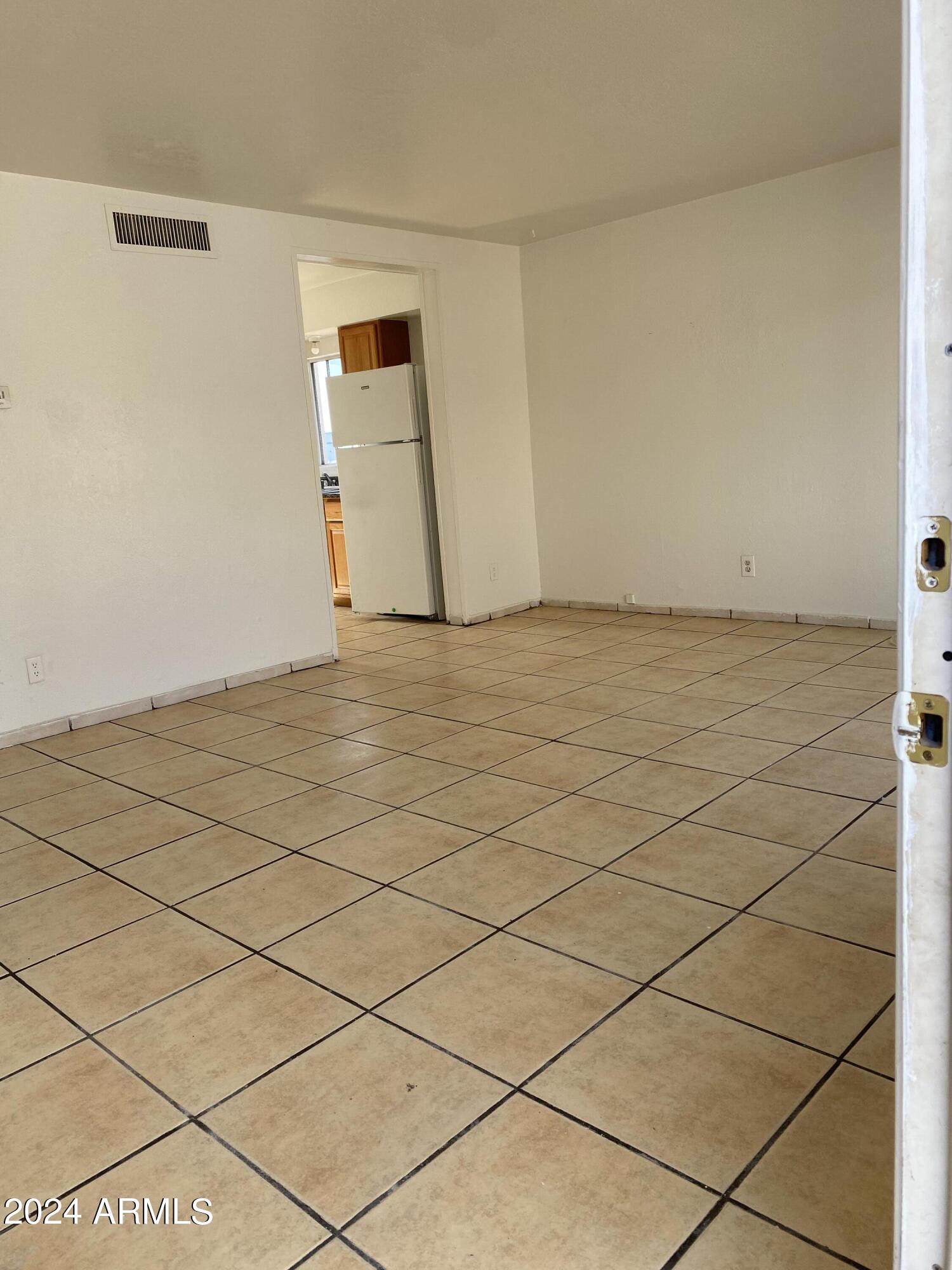 1002 N 27th Place Property Photo 38