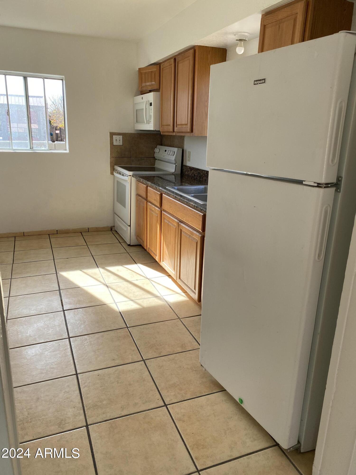 1002 N 27th Place Property Photo 39