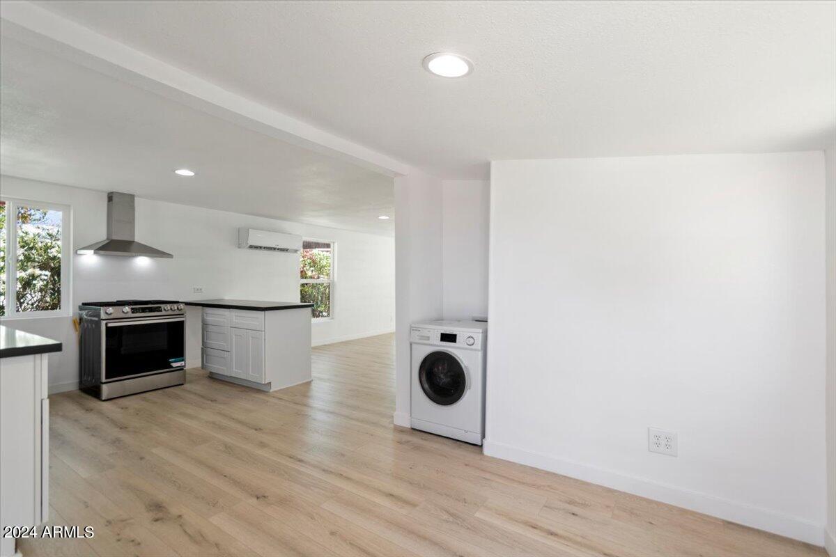 520 S Macdonald Property Photo 14