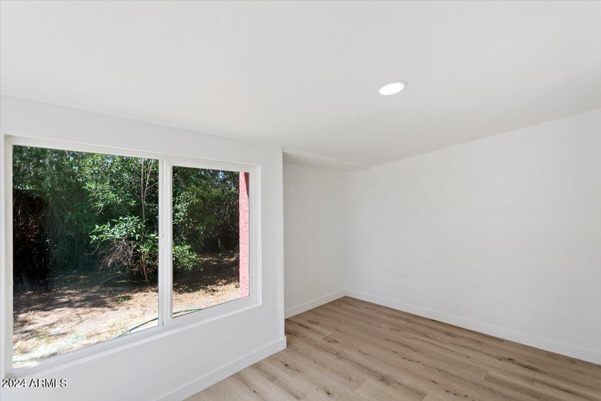 520 S Macdonald Property Photo 17