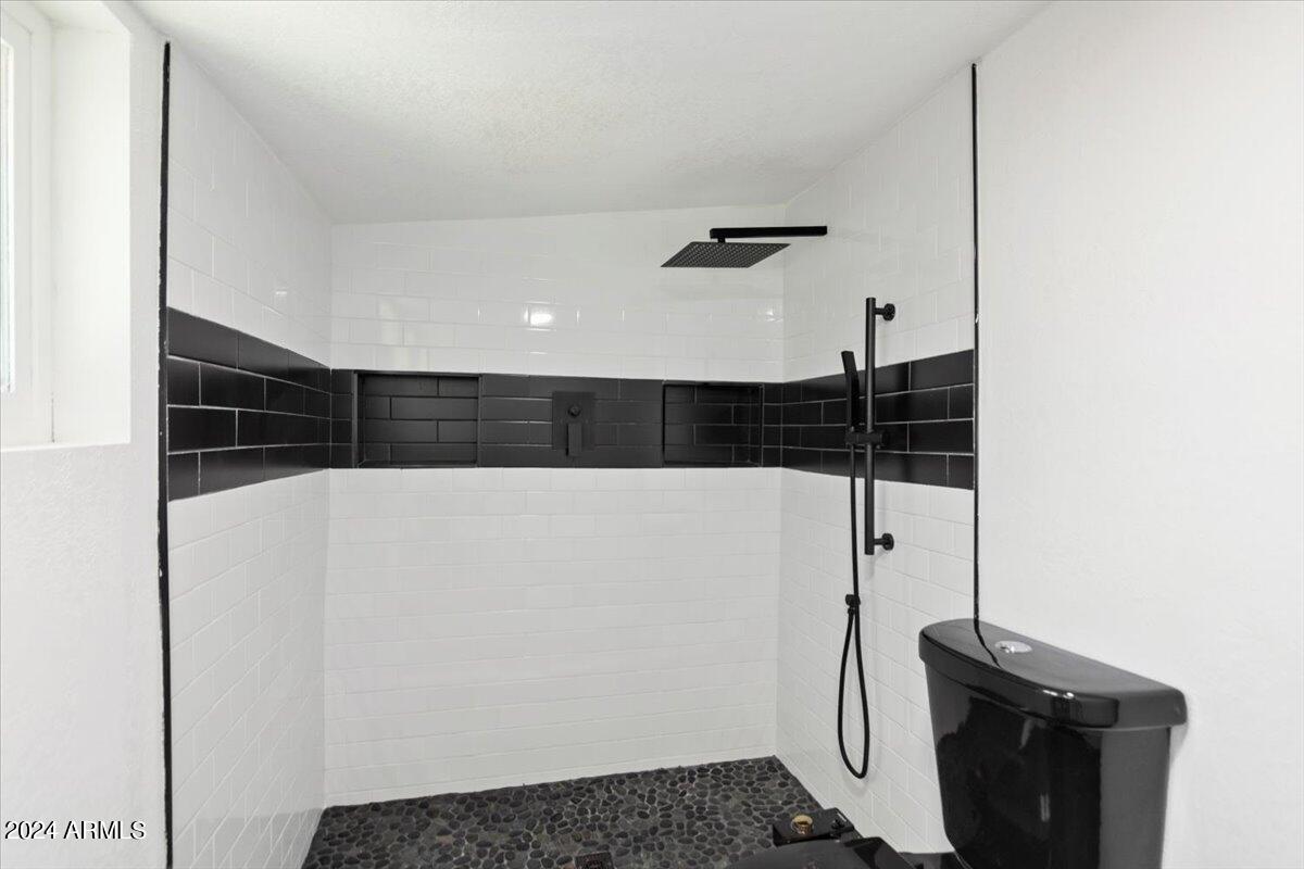 520 S Macdonald Property Photo 20