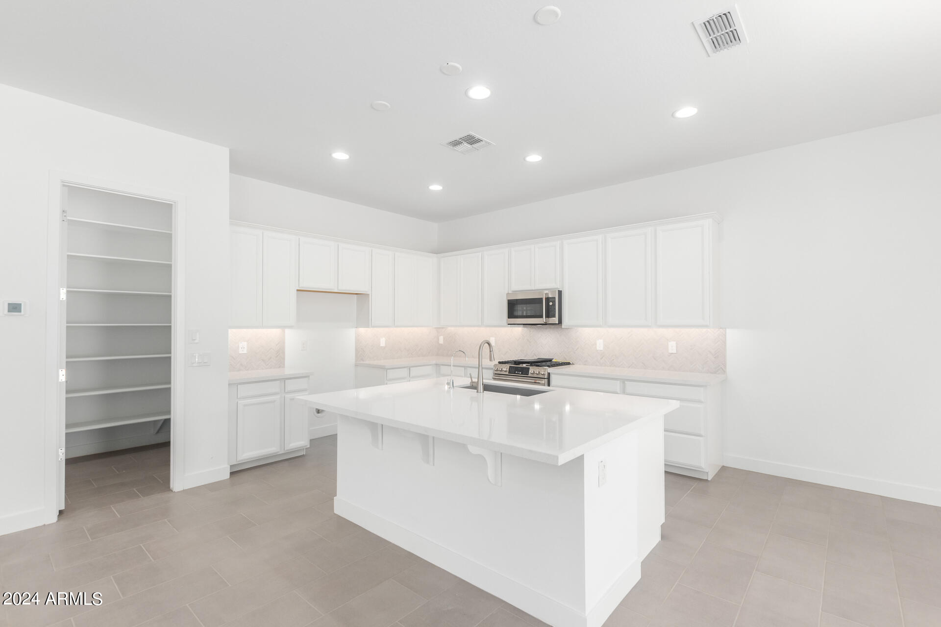 3842 E Fiesta Flower Lane Property Photo 11