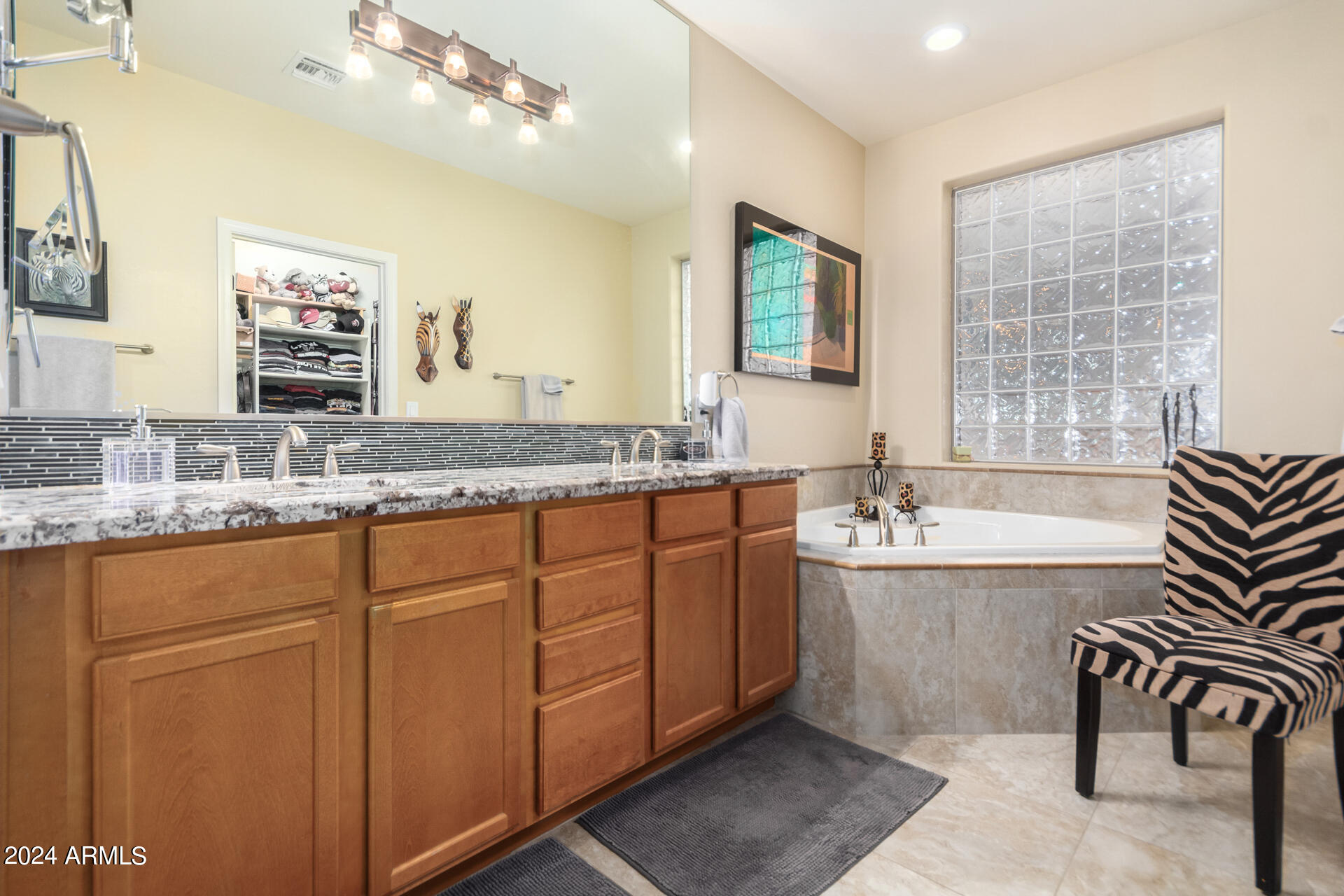 39730 N New River Road Property Photo 18