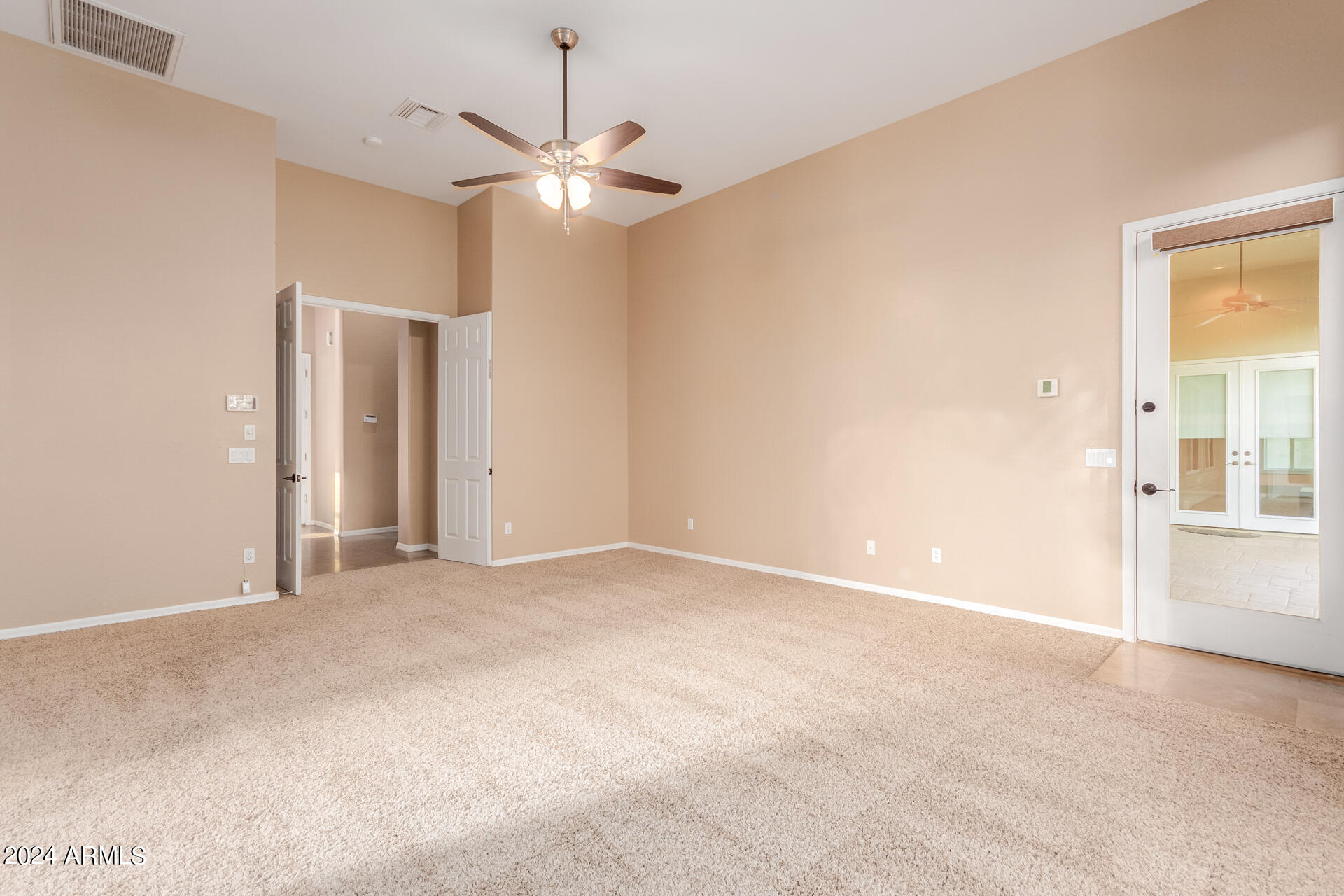 2069 E Cedar Place Property Photo 11