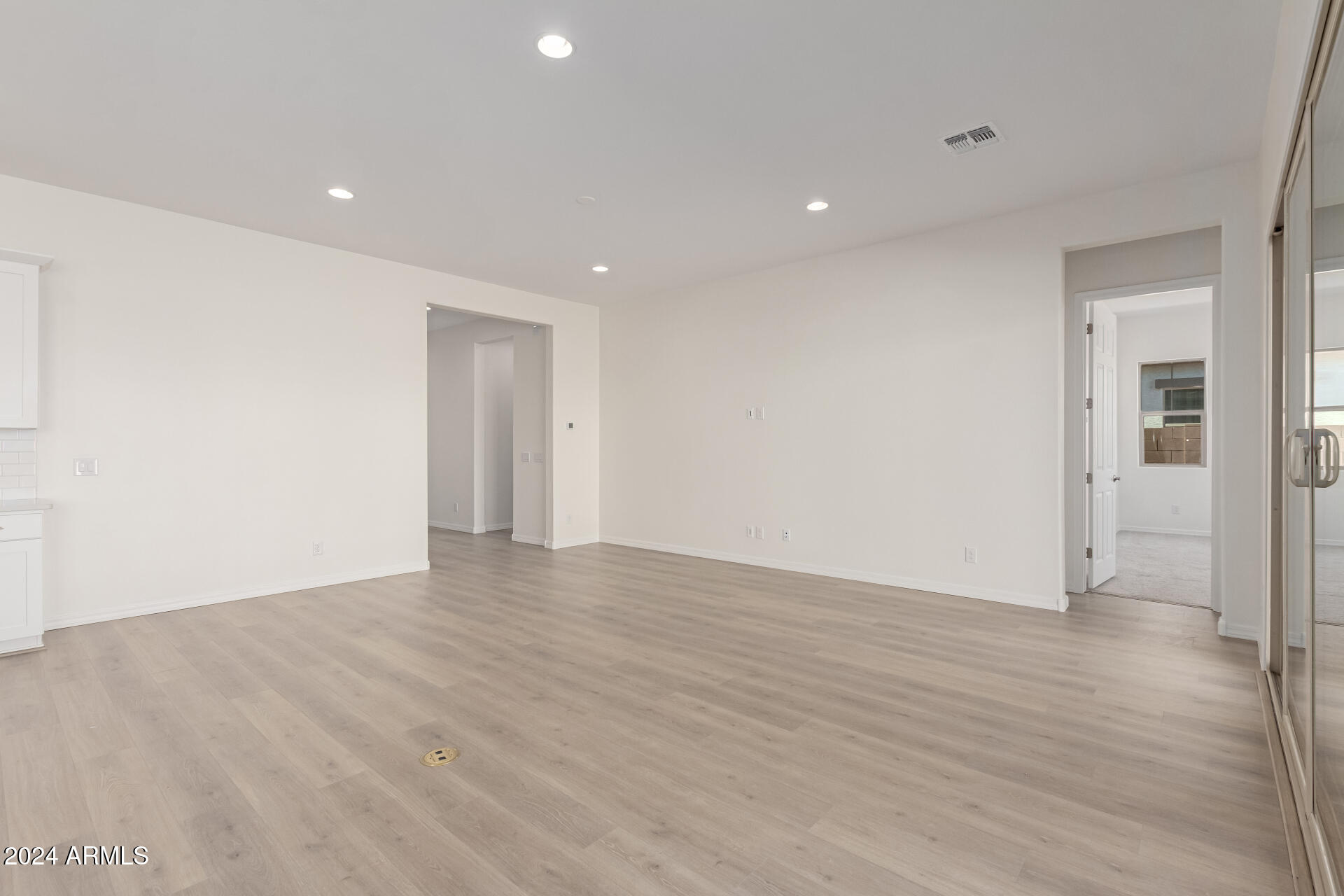 21726 E Lords Way Property Photo 8