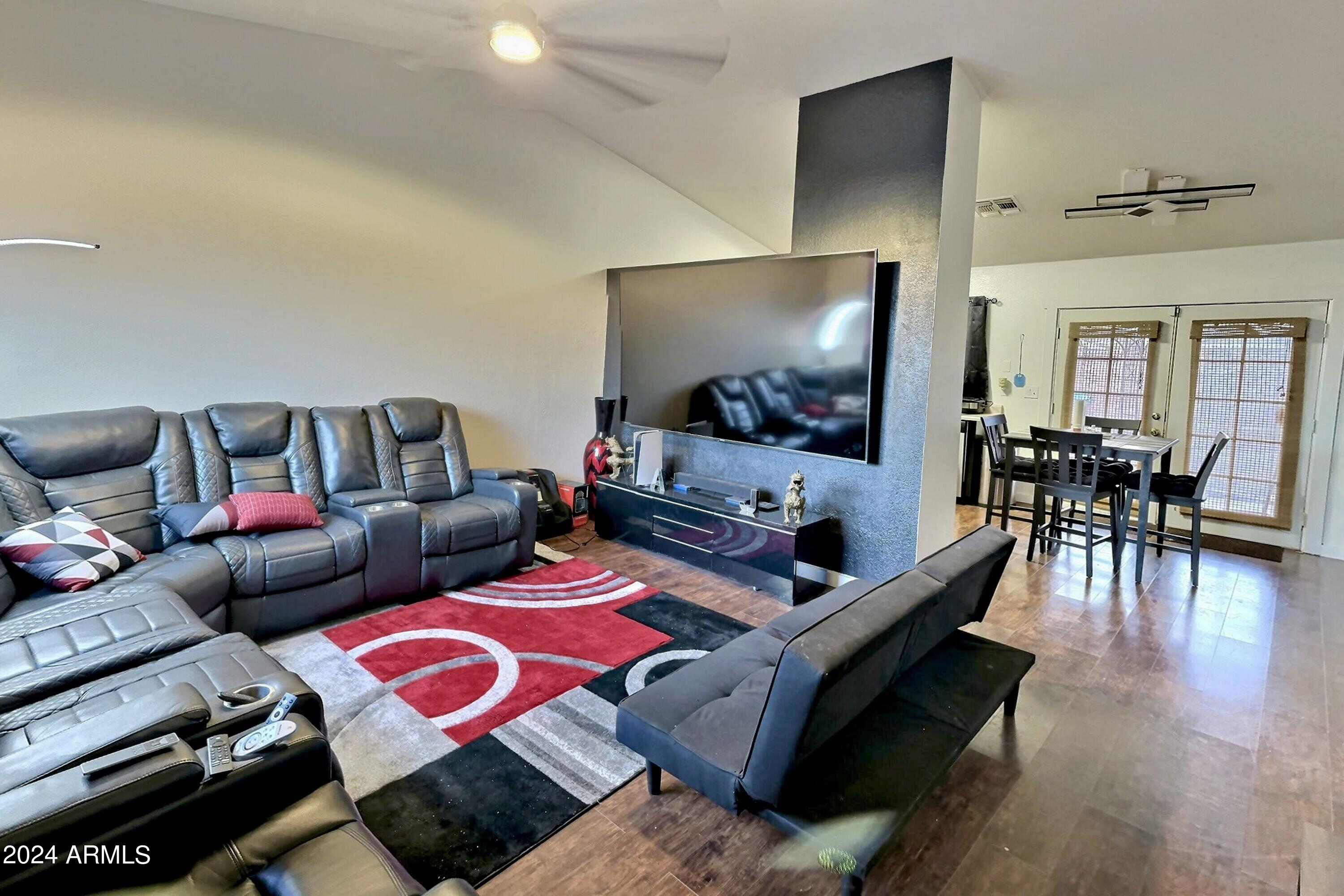 11322 W Diana Avenue Property Photo 6