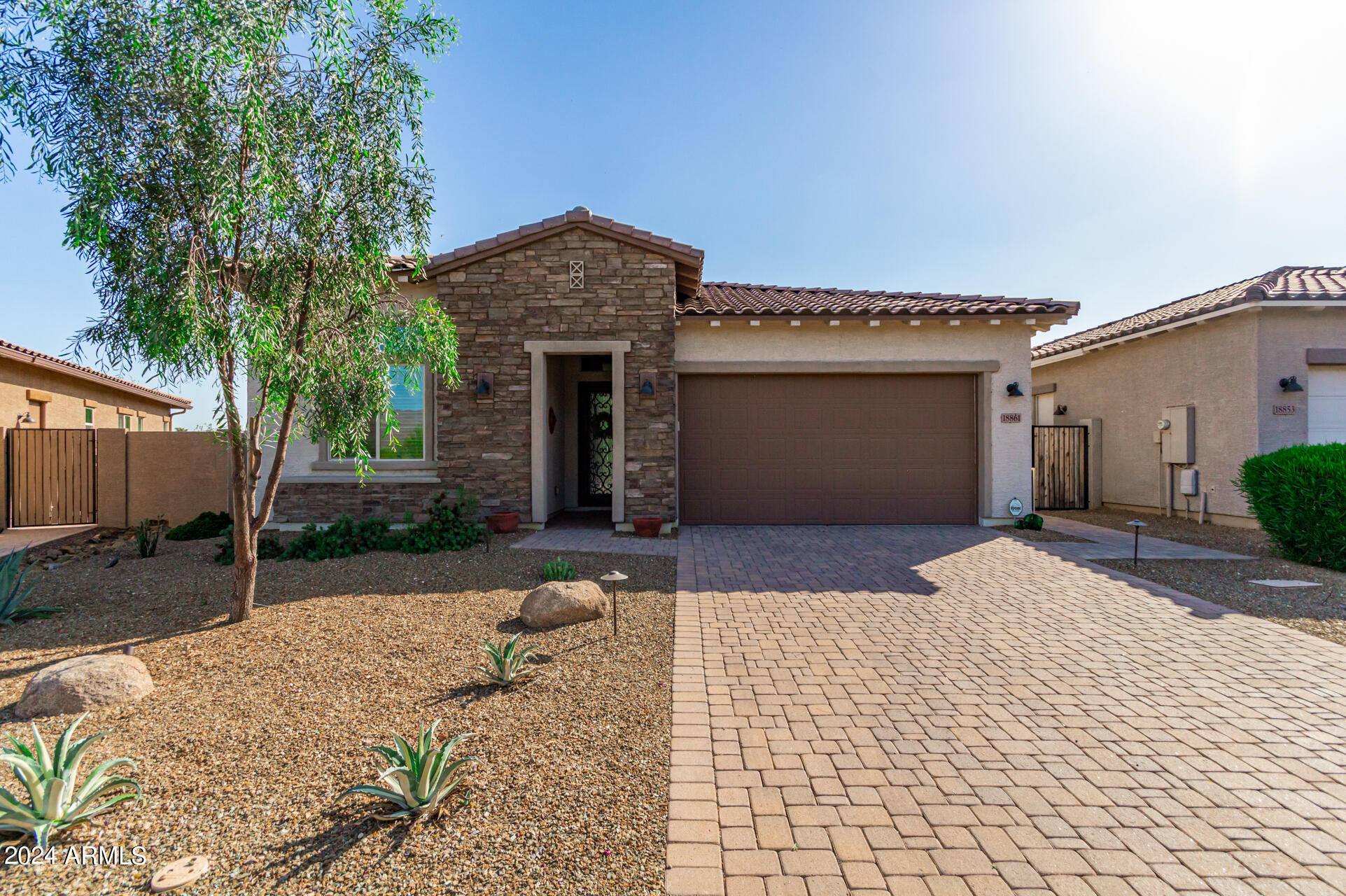 18861 E Blue Sky Drive Property Photo 2