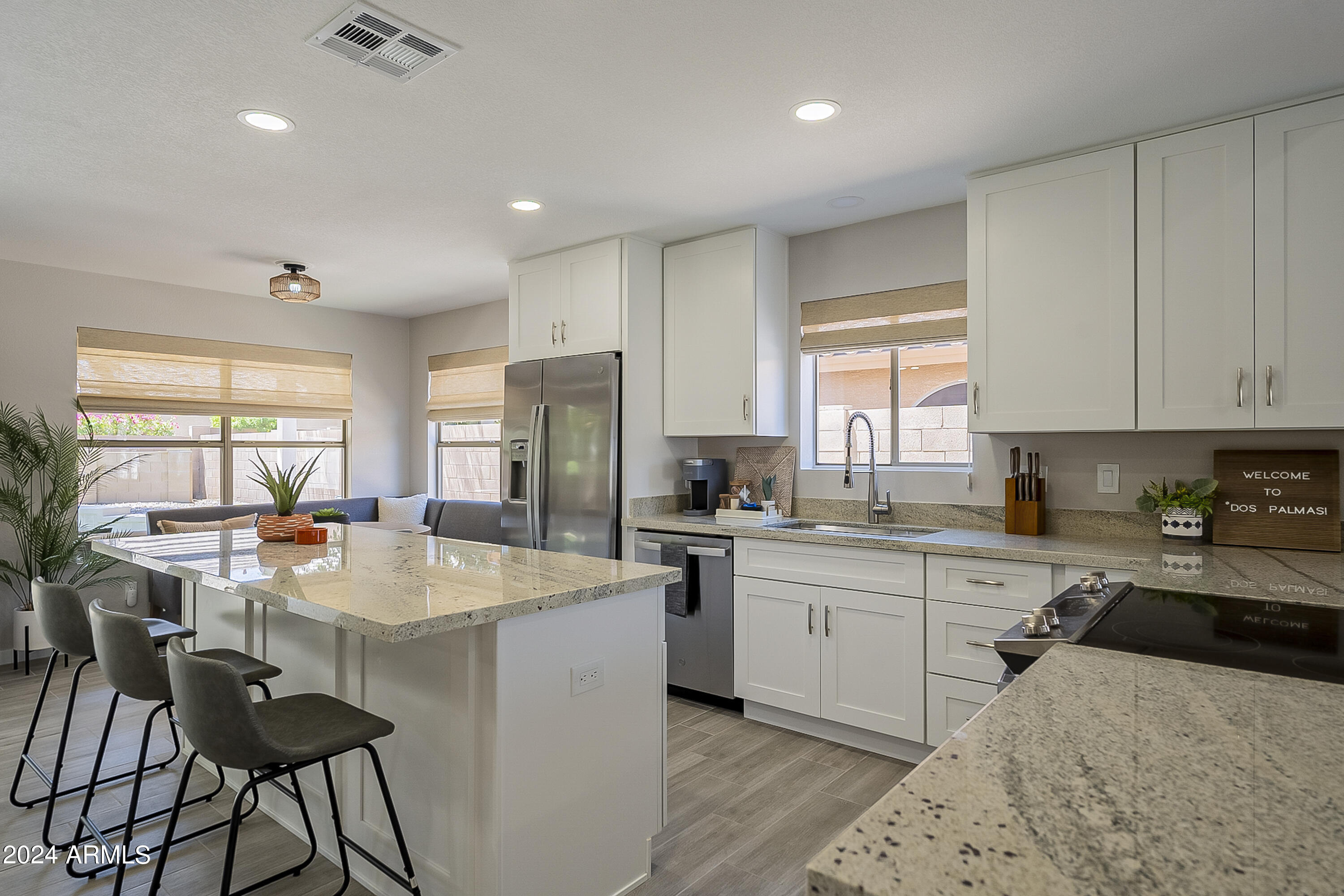 1078 S Riata Street Property Photo 6