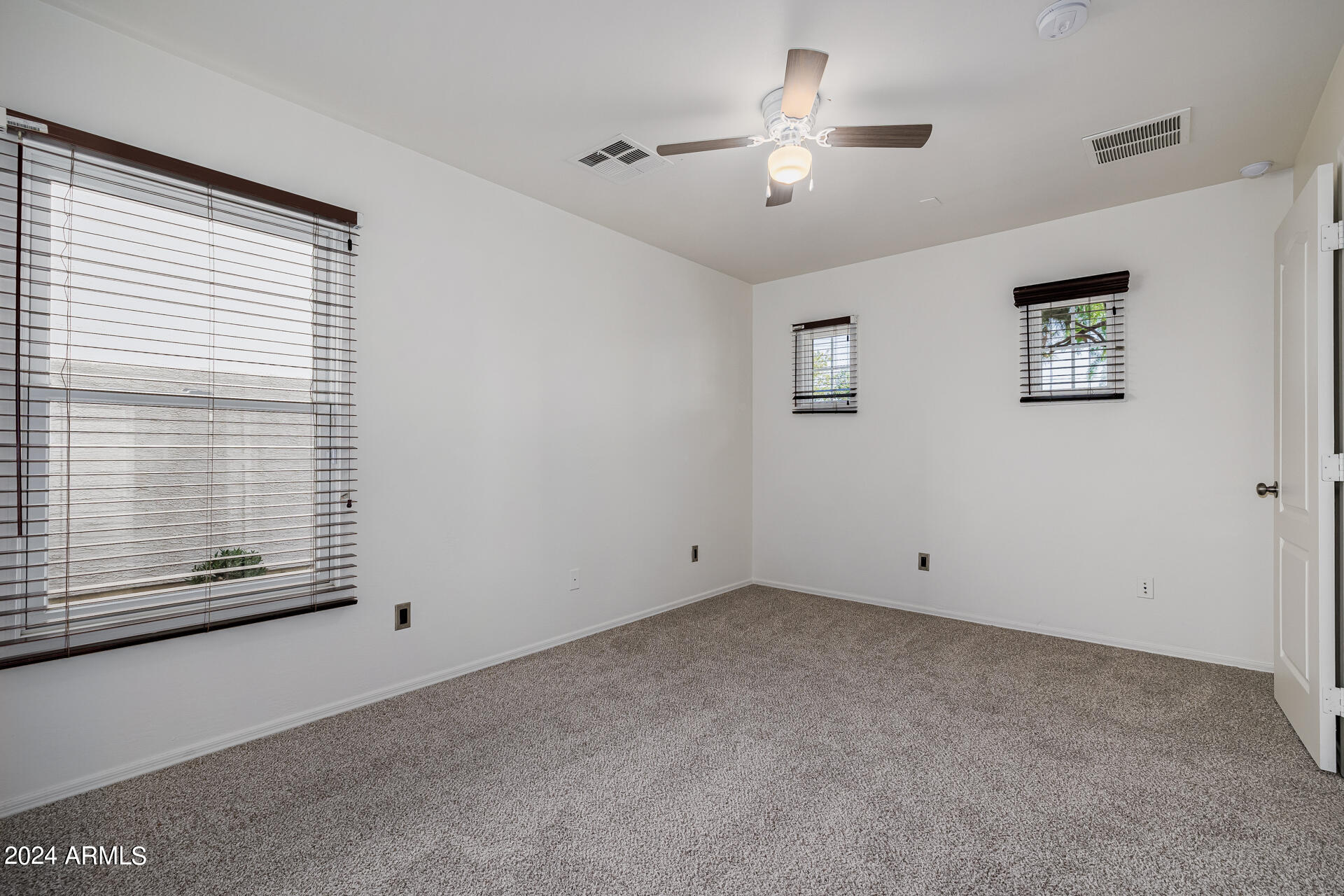 2127 E Huntington Drive Property Photo 9