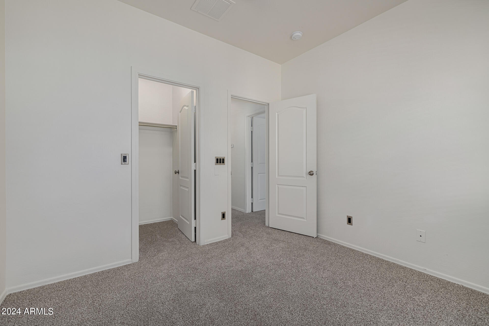 2127 E Huntington Drive Property Photo 22