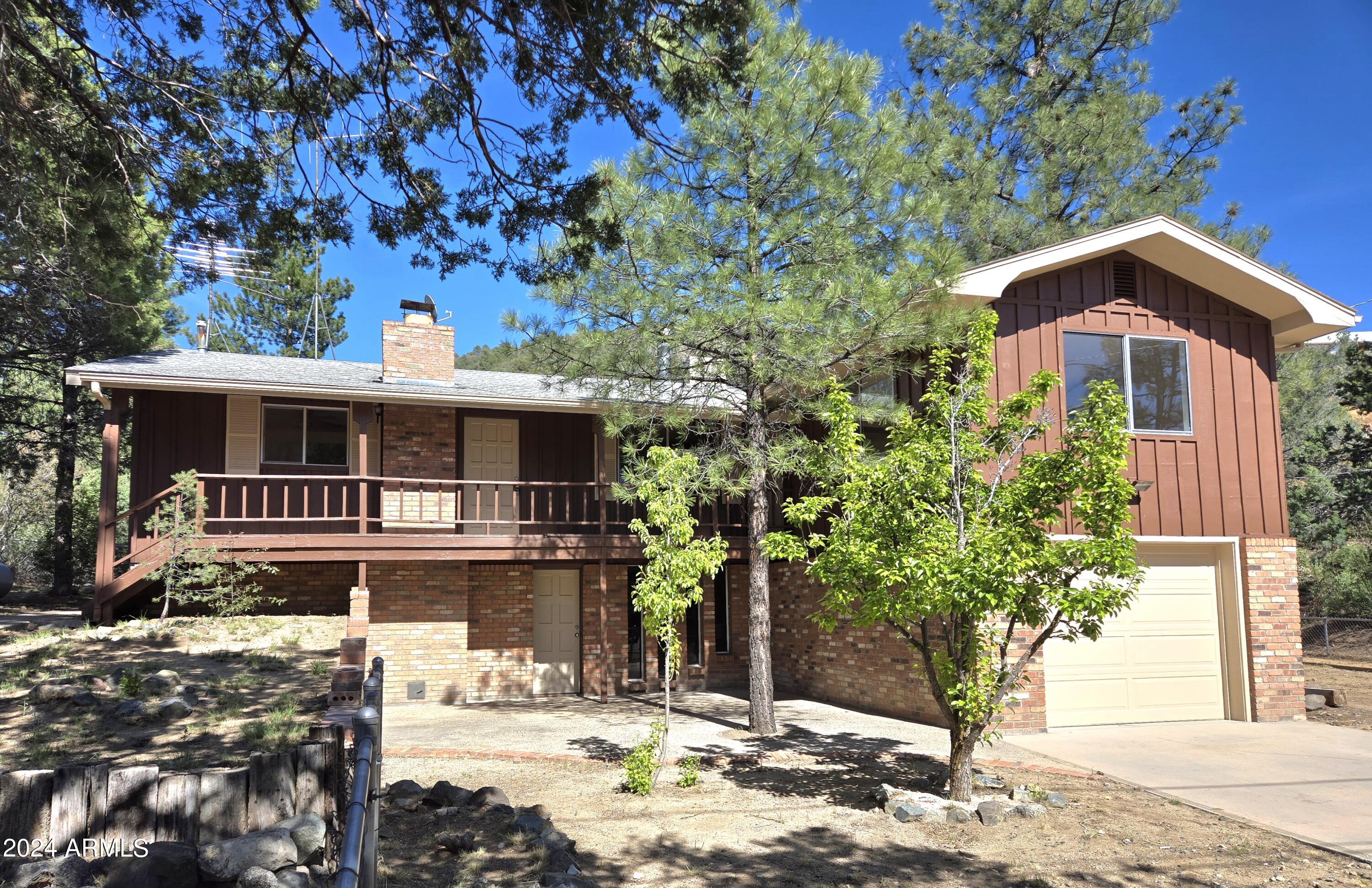 1373 E Pine Ridge Drive Property Photo 1