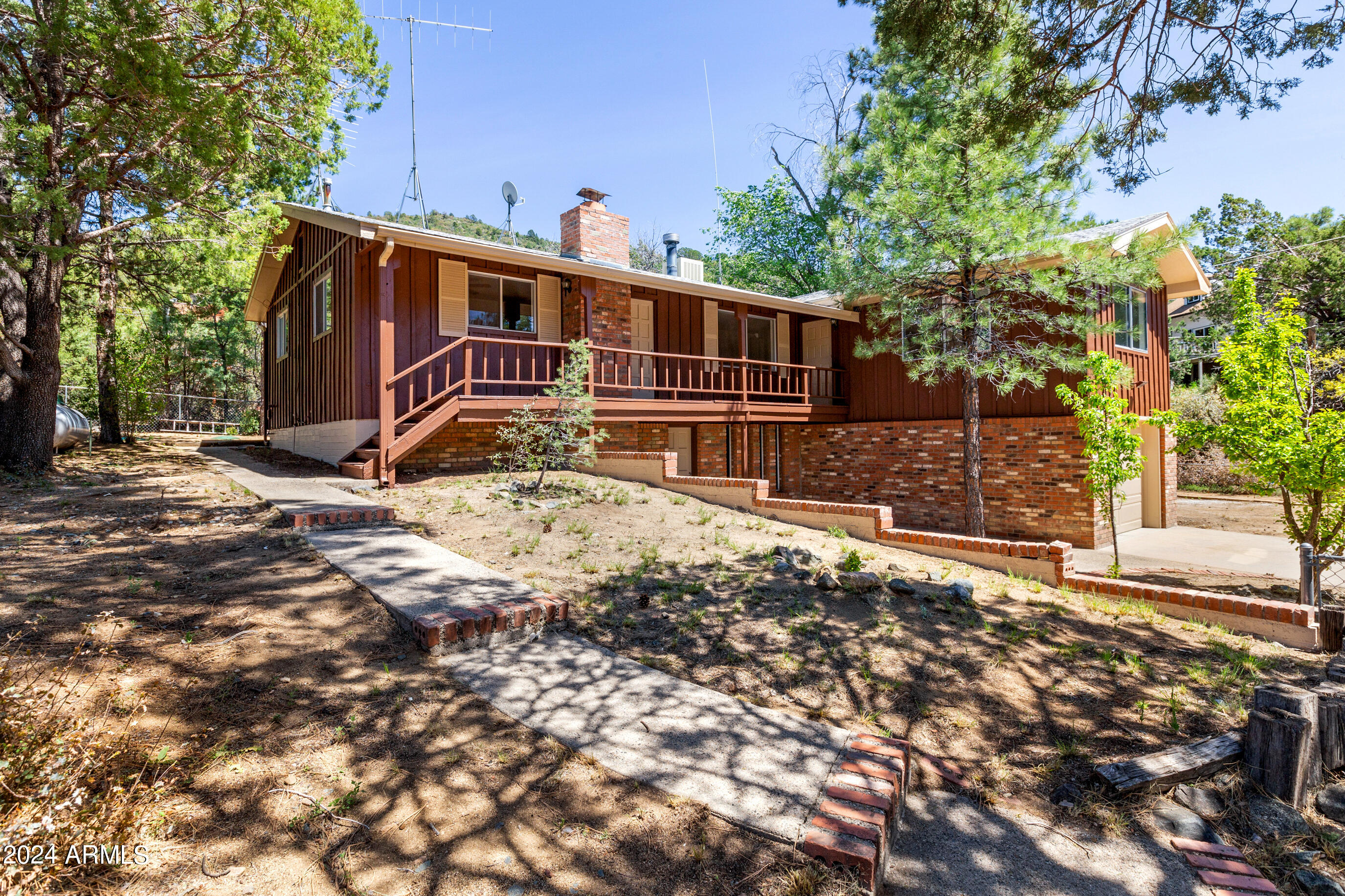 1373 E Pine Ridge Drive Property Photo 3