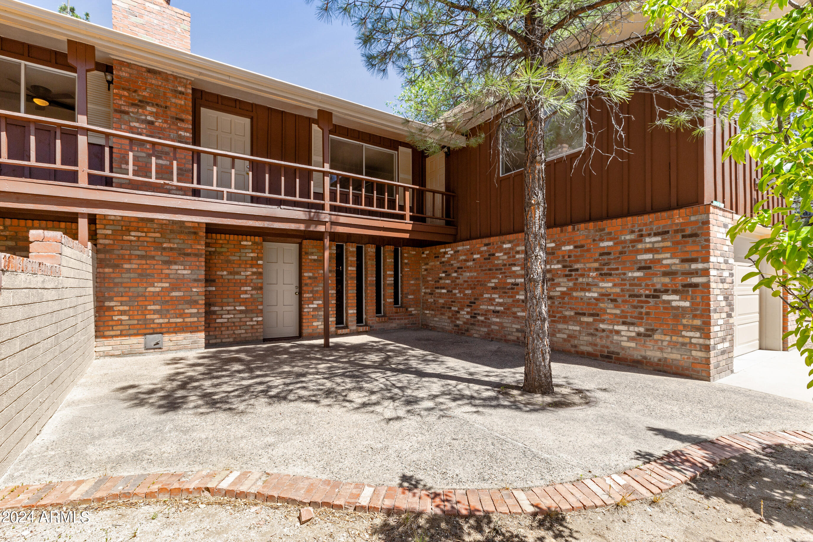 1373 E Pine Ridge Drive Property Photo 4