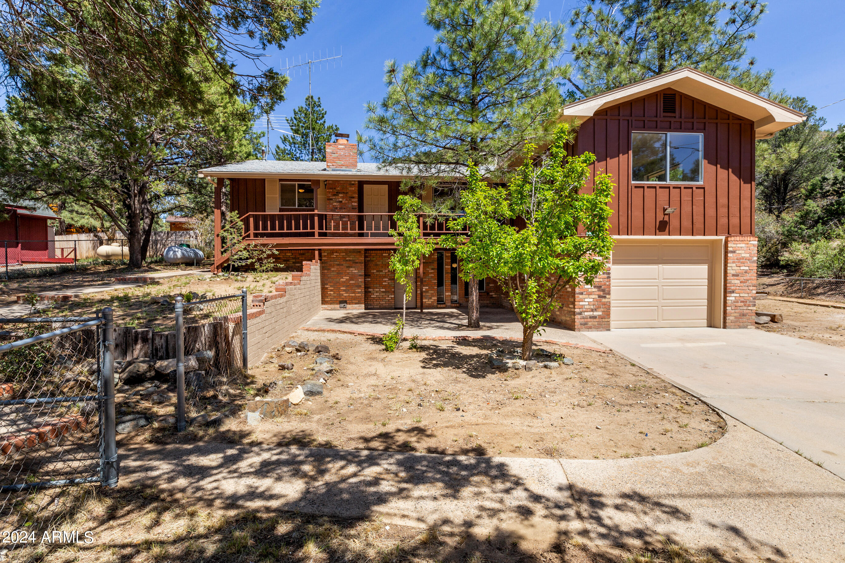 1373 E Pine Ridge Drive Property Photo 5