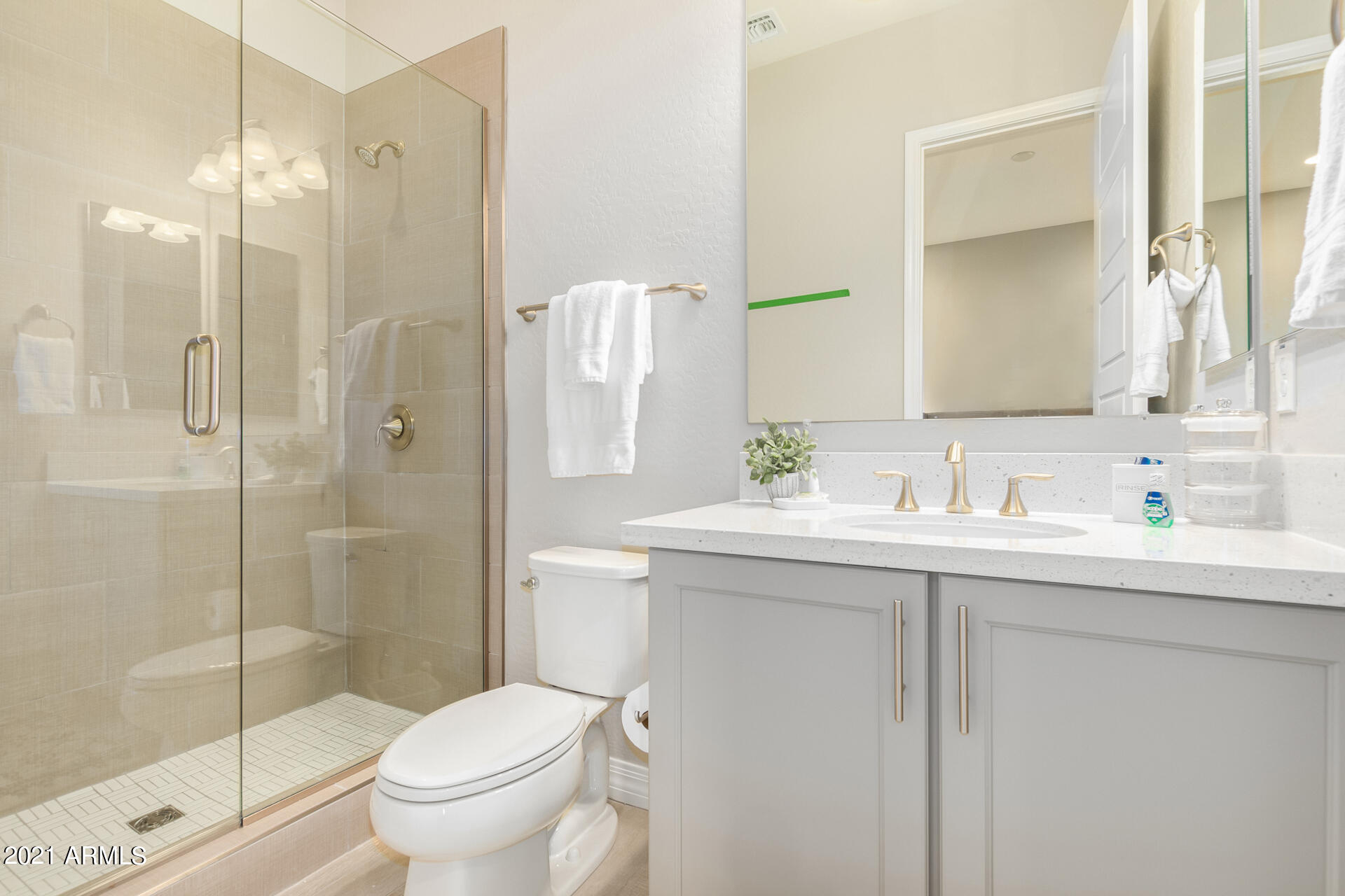 38500 N School House Road Property Photo 11