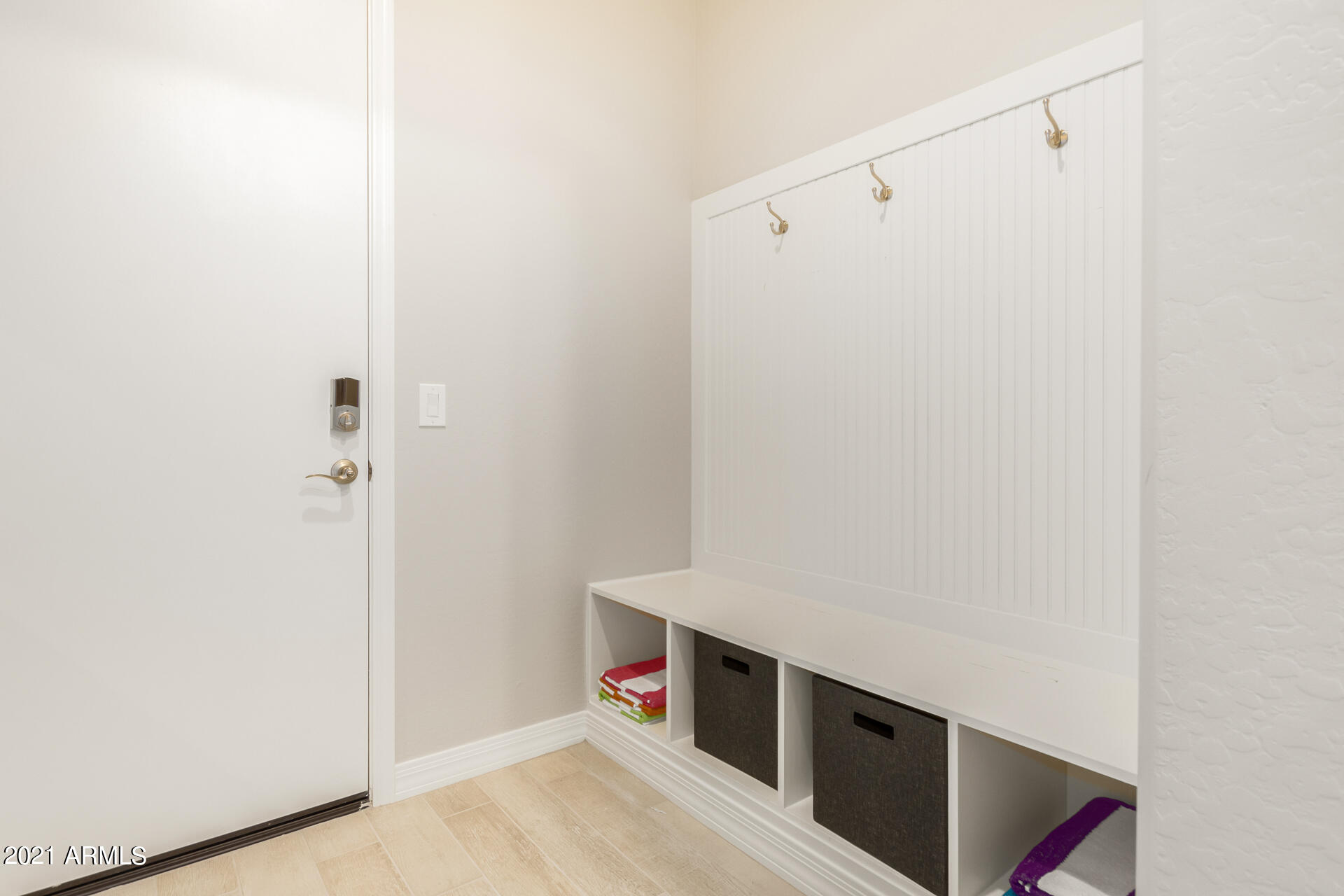 38500 N School House Road Property Photo 16