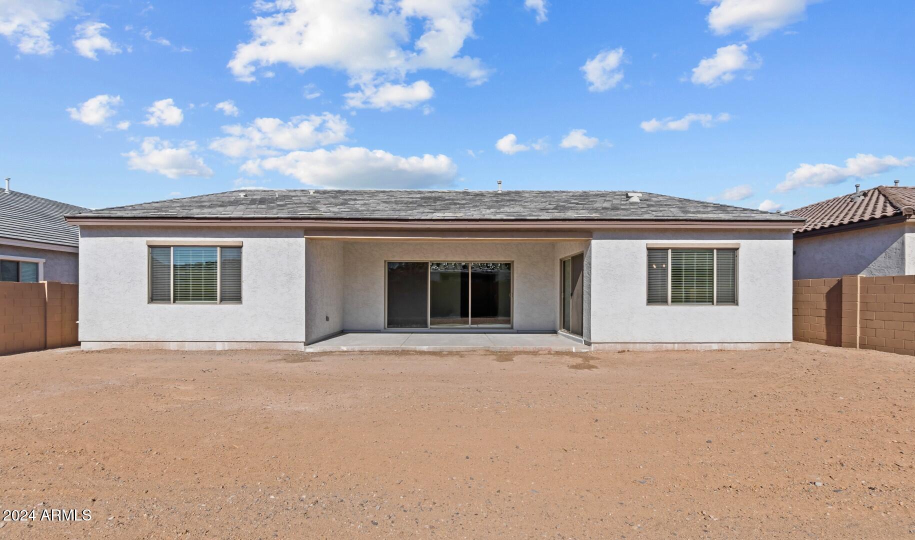 37585 W Padilla Street Property Photo 29