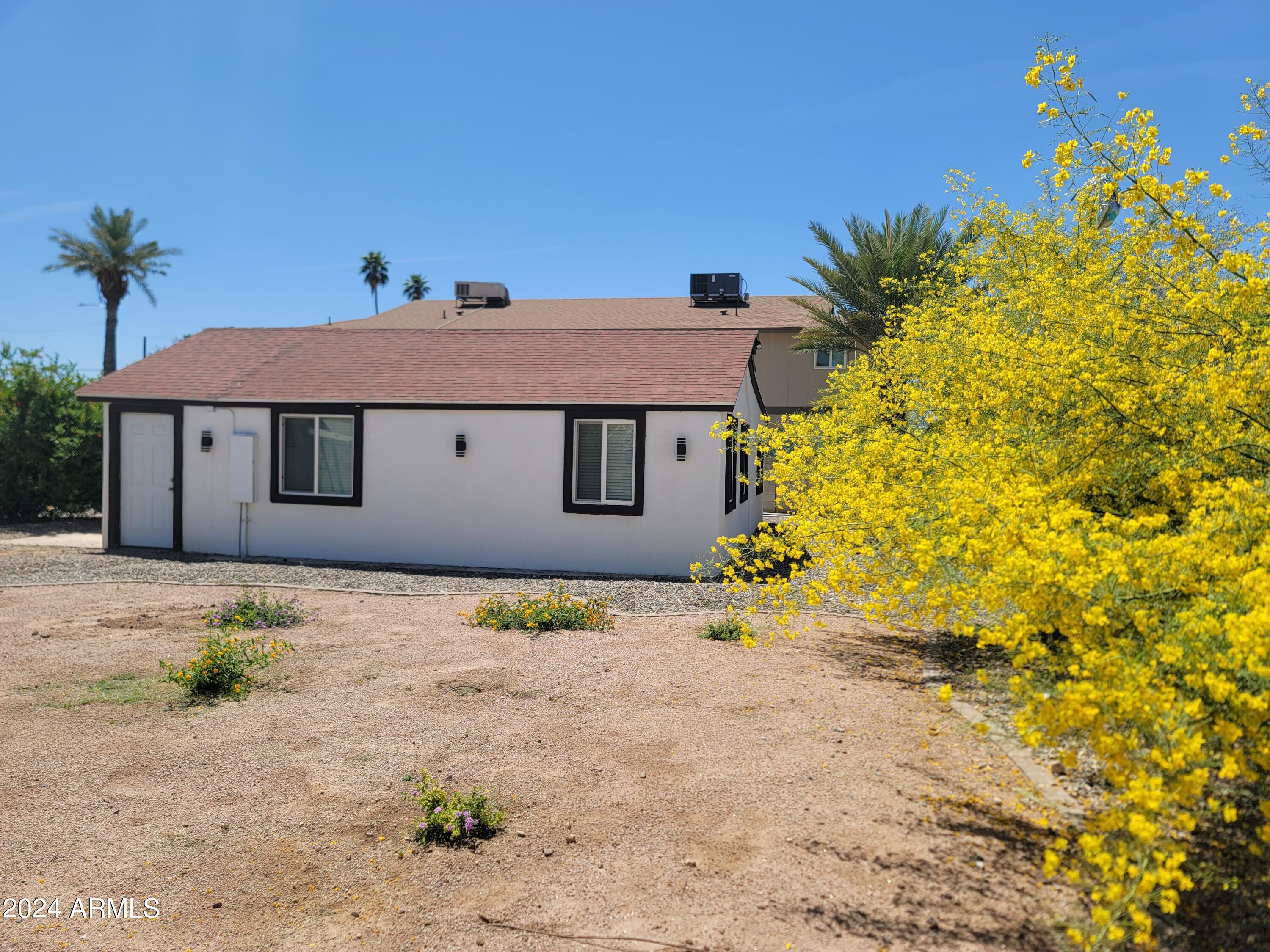 54 N Santa Barbara Street Property Photo 7