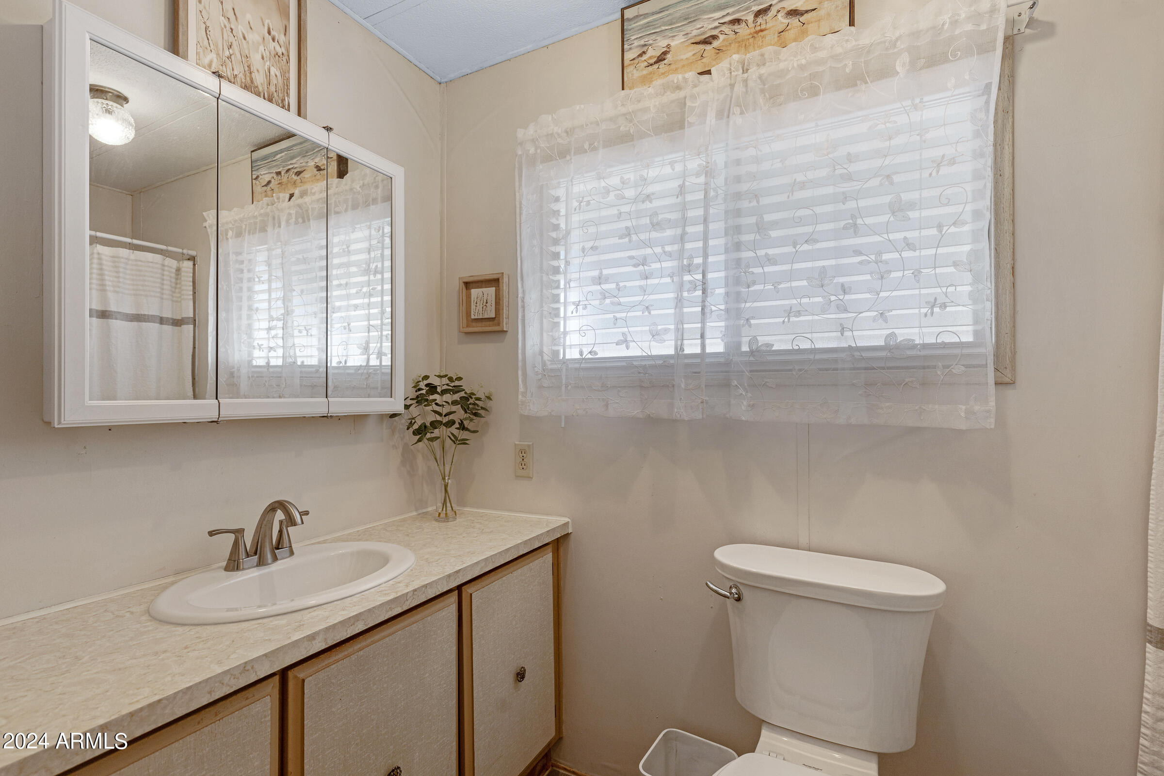 9501 E Broadway Road Property Photo 21