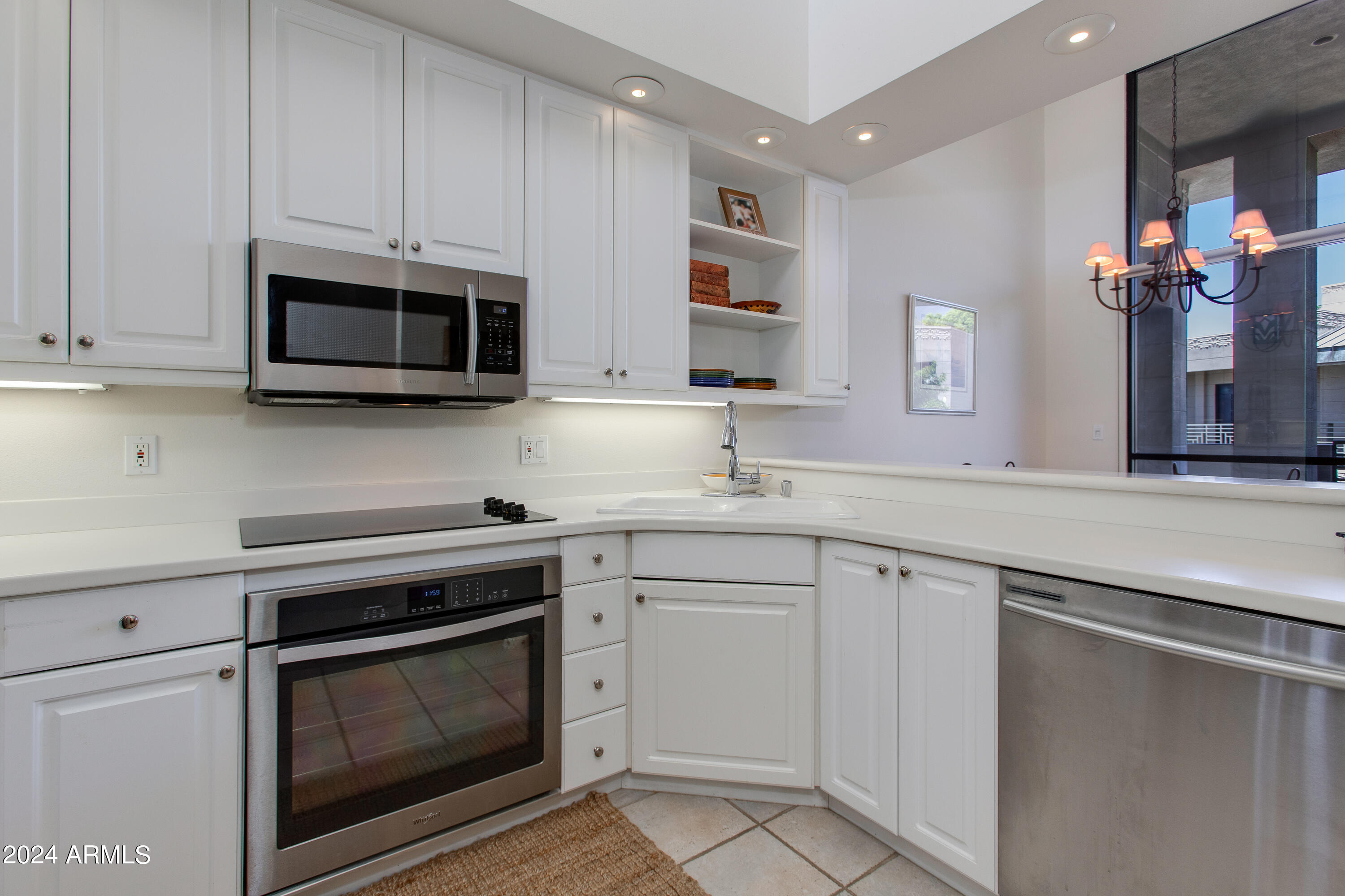 2802 E Camino Acequia Drive Property Photo 6