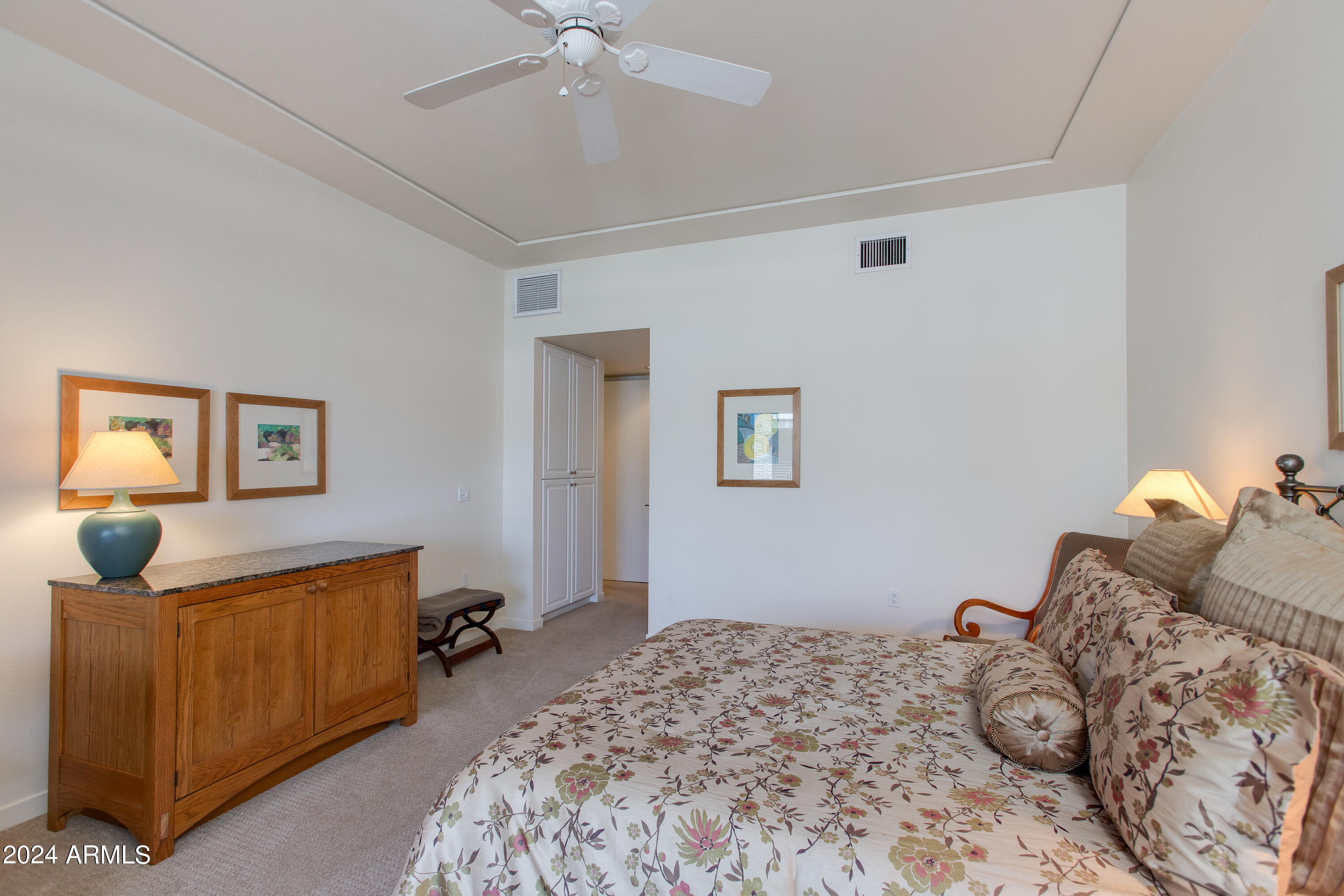 2802 E Camino Acequia Drive Property Photo 9