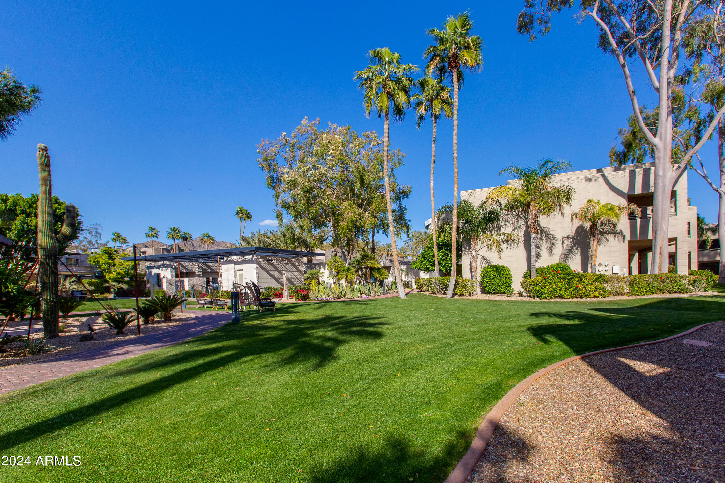 2802 E Camino Acequia Drive Property Photo 17