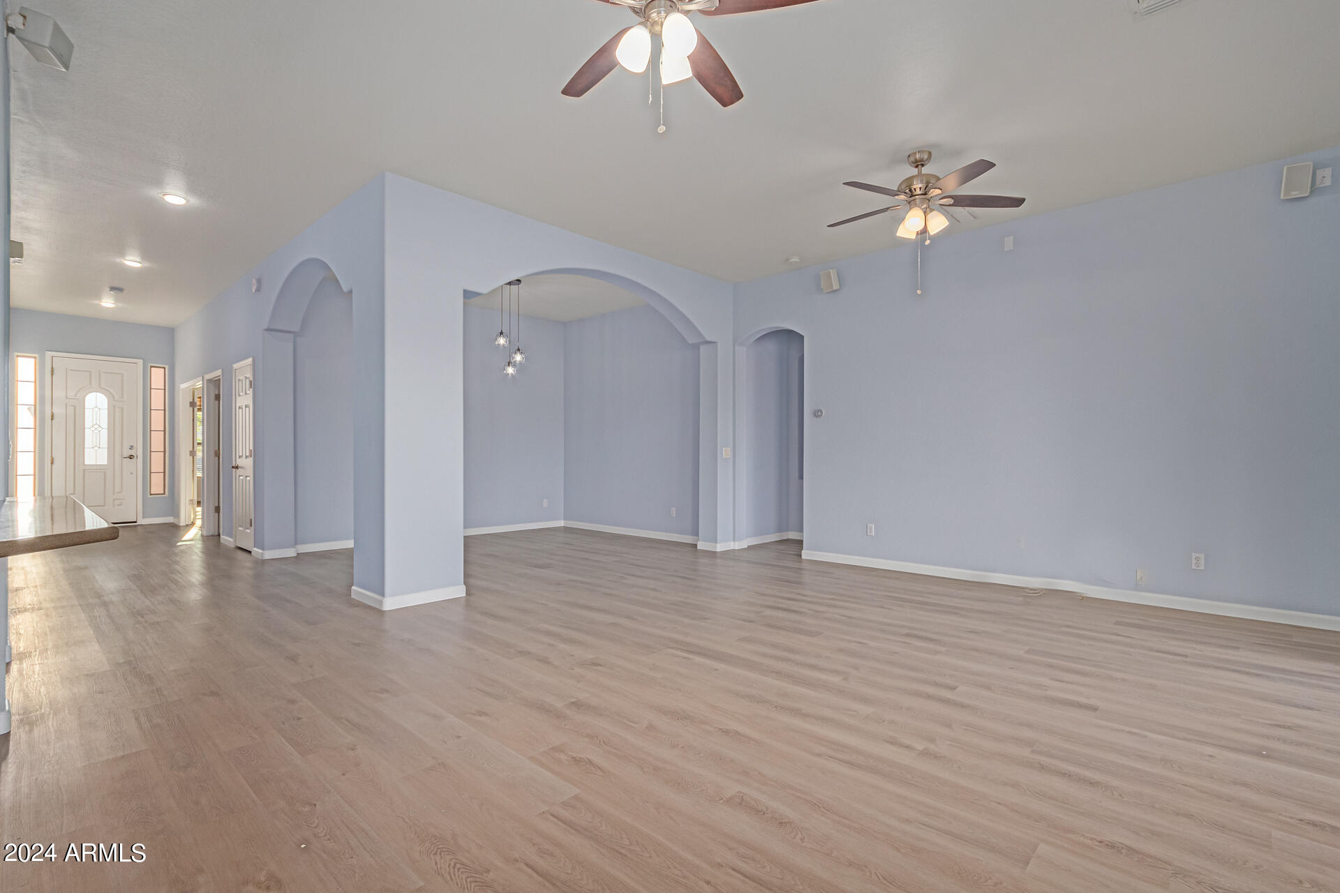 7023 S 55th Lane Property Photo 18