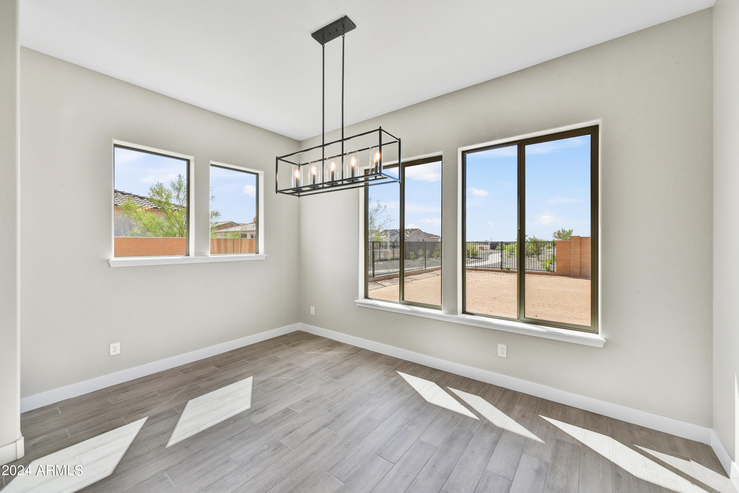 19003 W Lawrence Road Property Photo 6