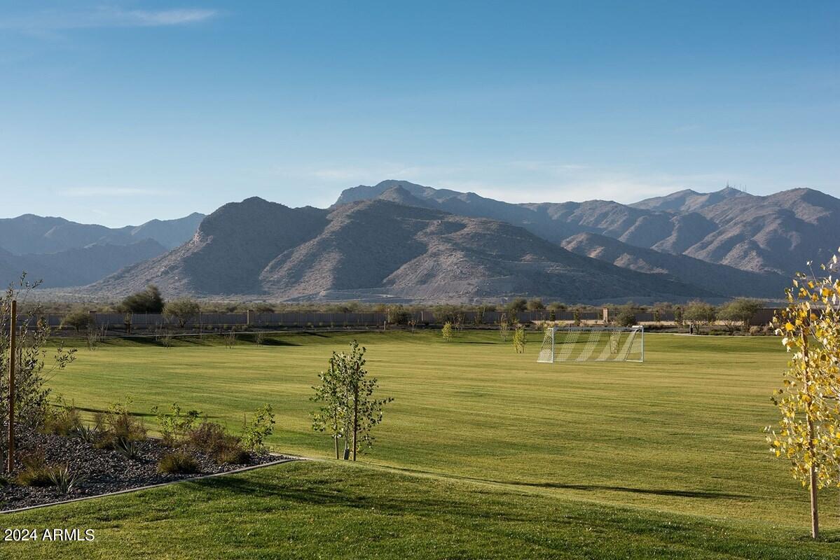 19003 W Lawrence Road Property Photo 10