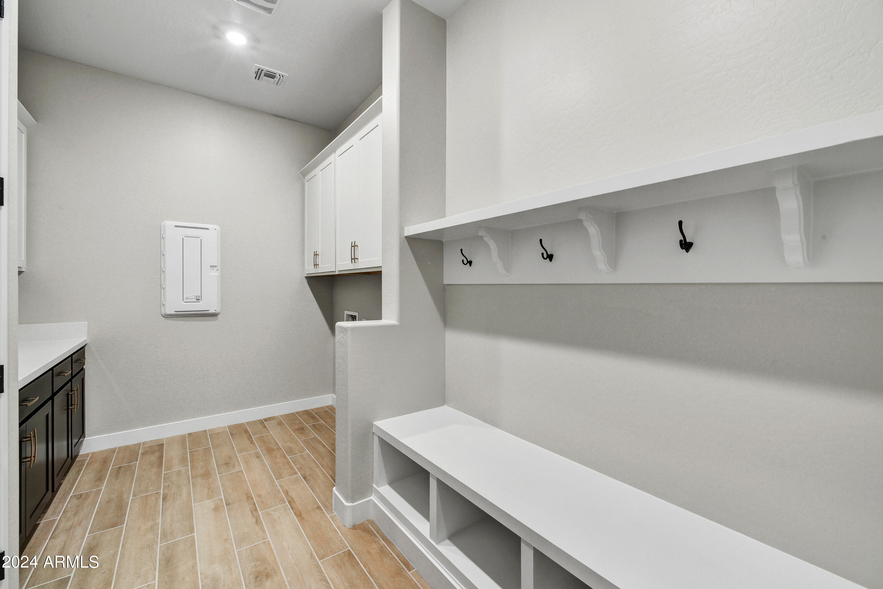 19003 W Lawrence Road Property Photo 12