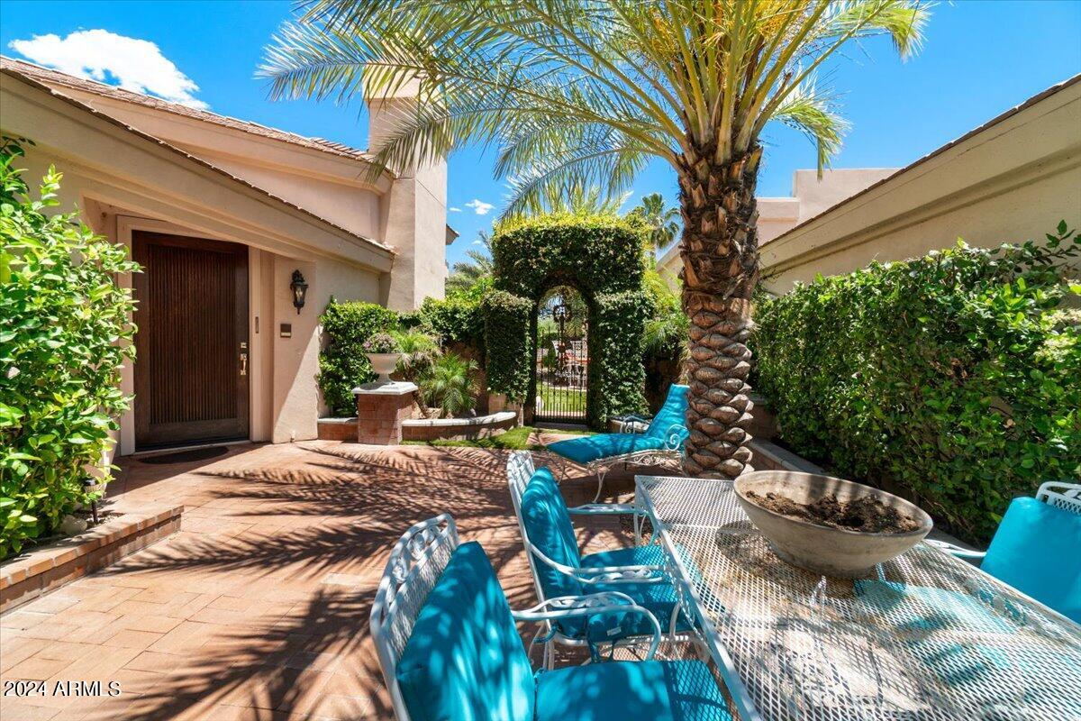 7799 E Oakshore Drive Property Photo 2