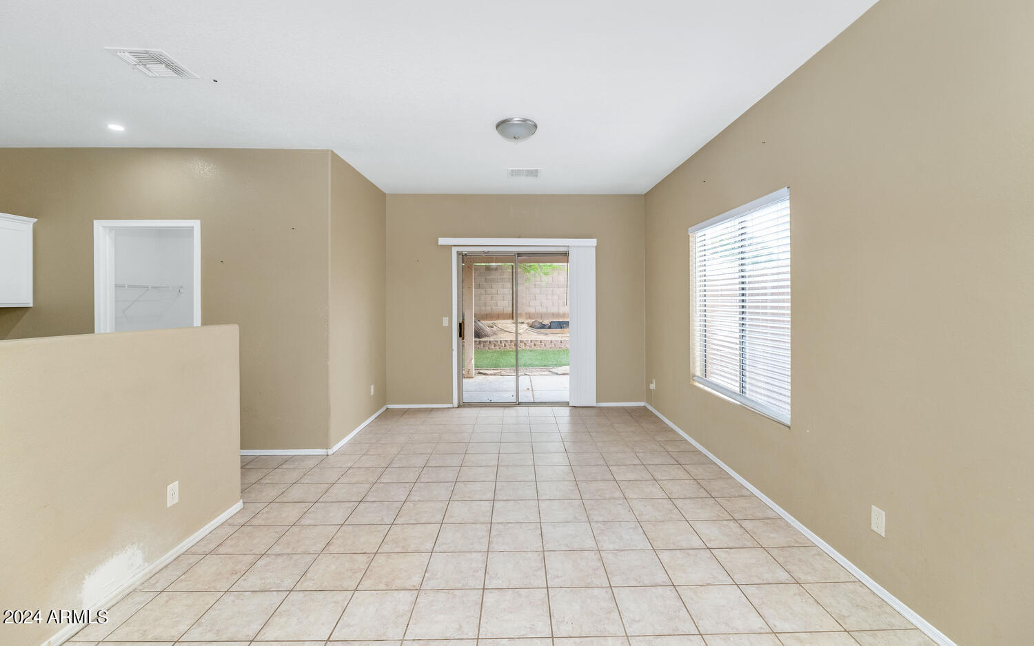 30200 N Desert Willow Boulevard Property Photo 6
