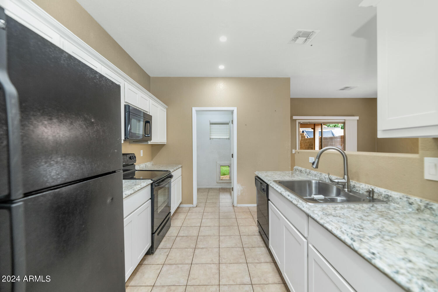 30200 N Desert Willow Boulevard Property Photo 10