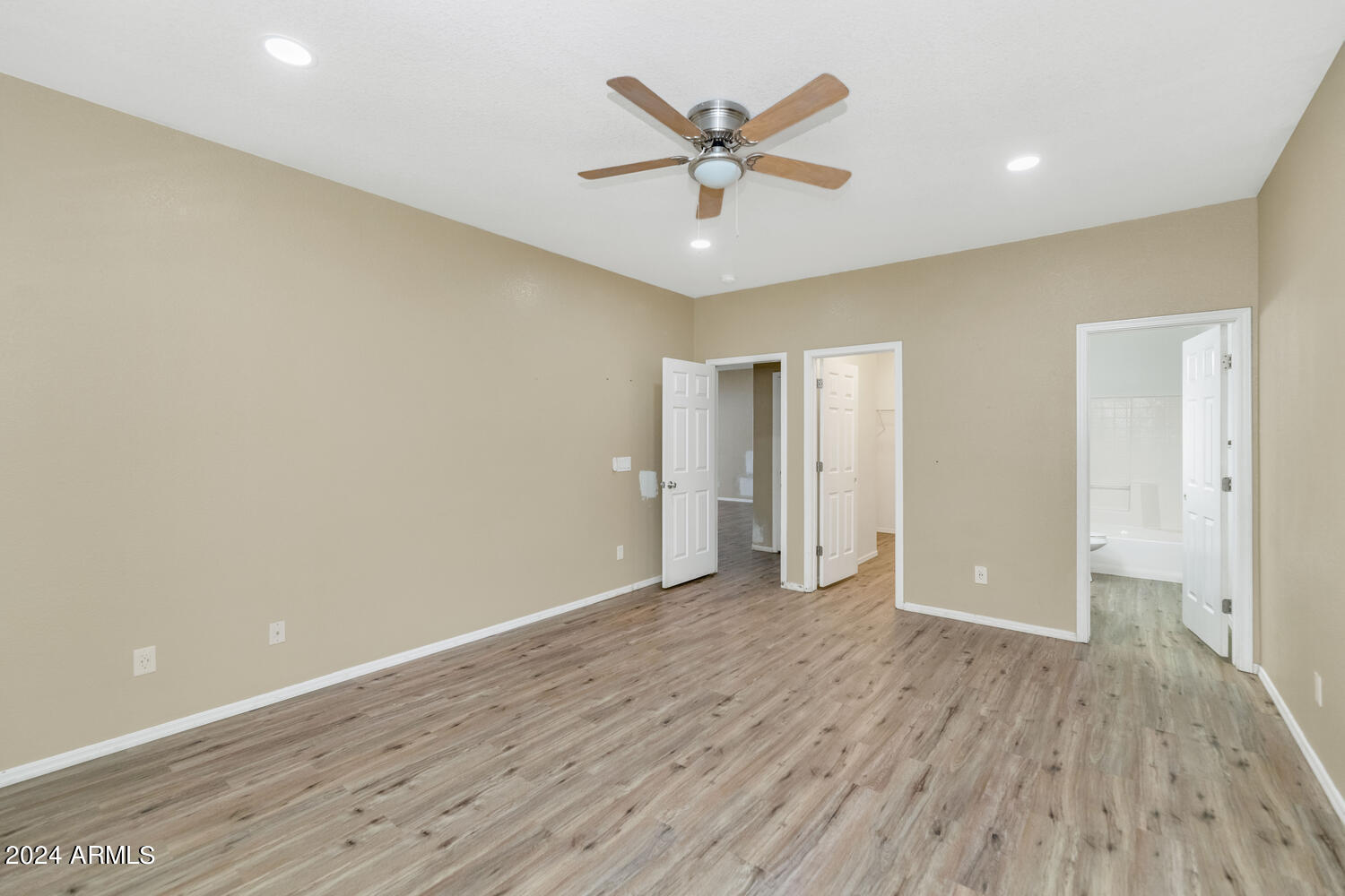 30200 N Desert Willow Boulevard Property Photo 12