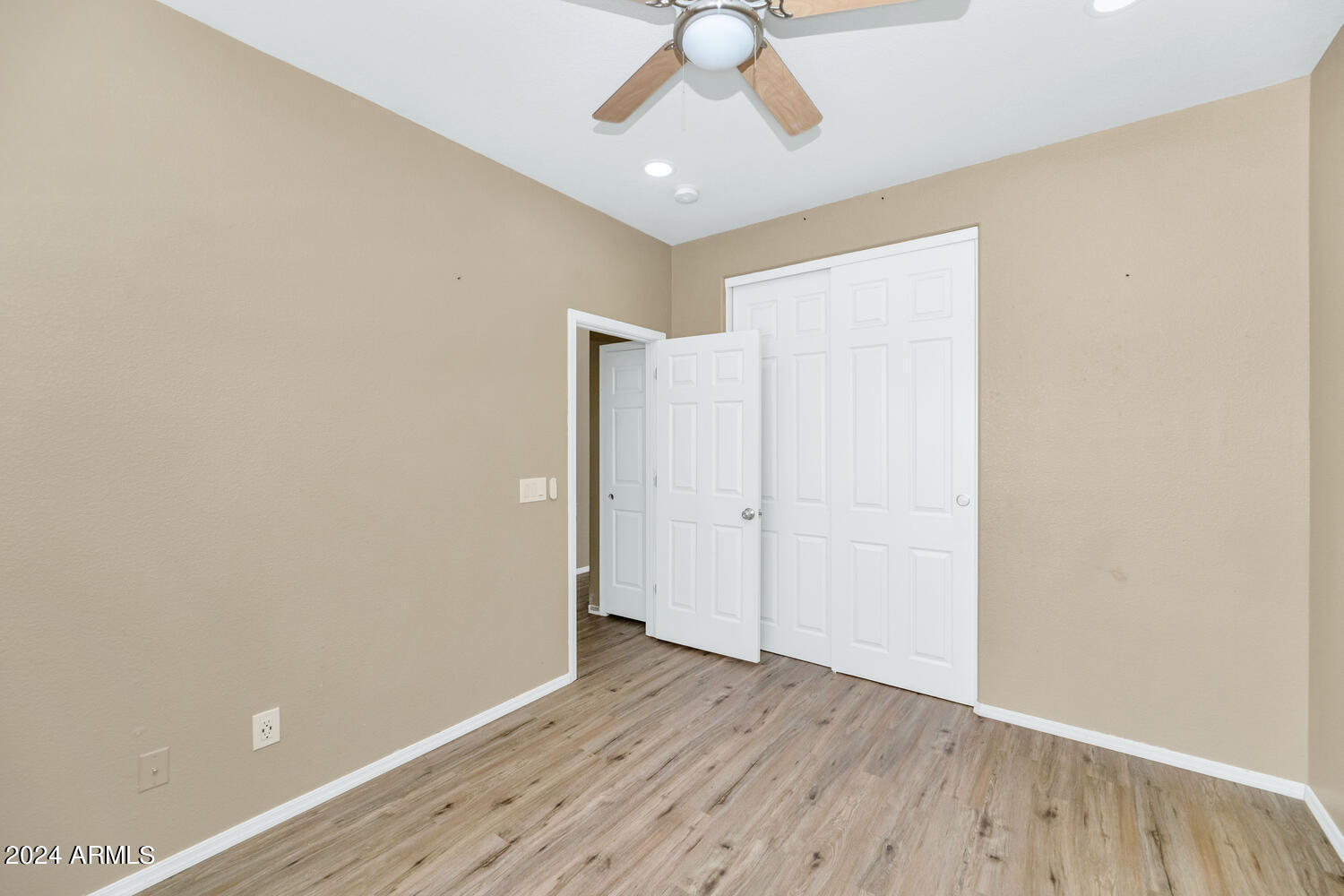 30200 N Desert Willow Boulevard Property Photo 16