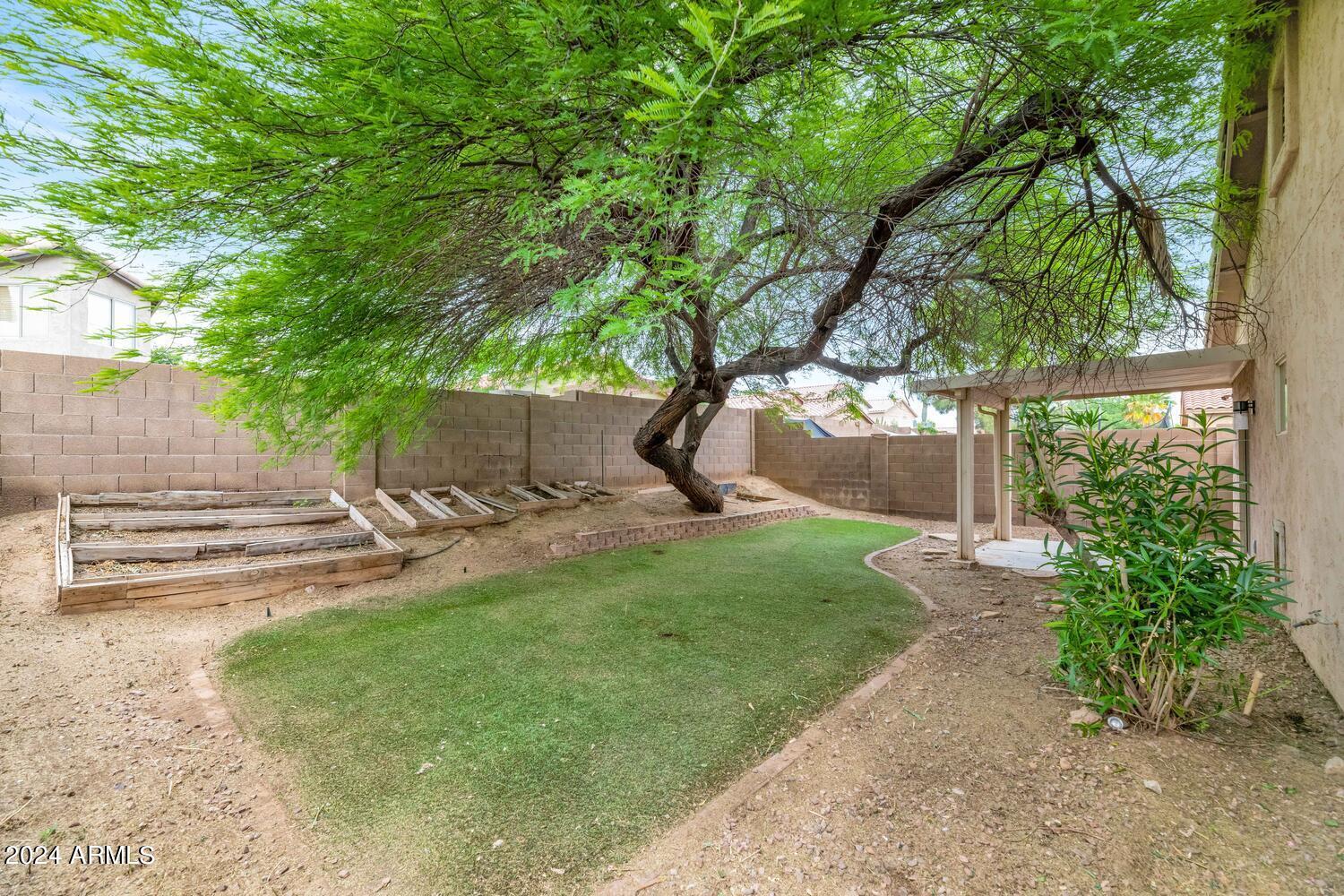30200 N Desert Willow Boulevard Property Photo 19