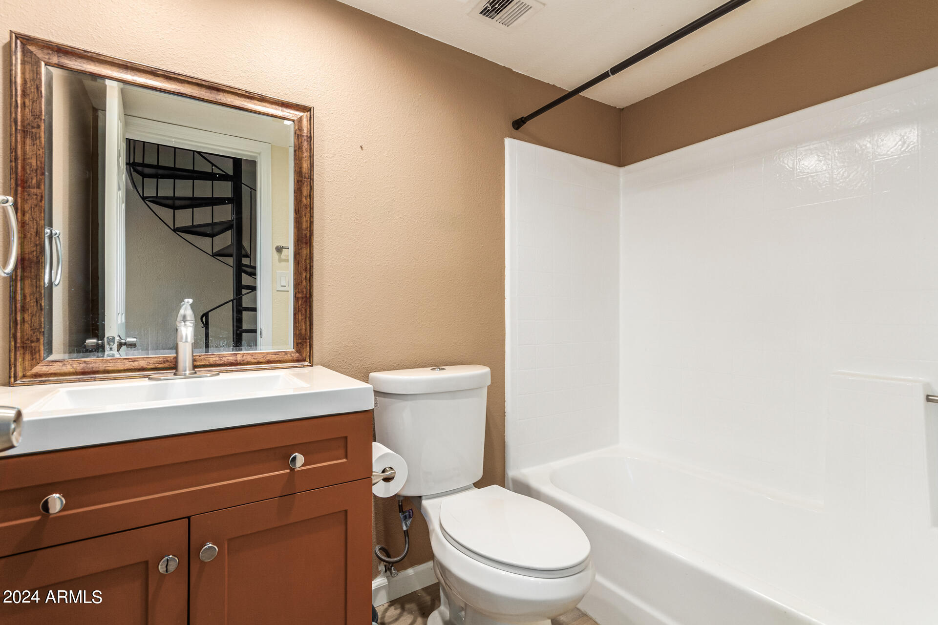 1425 E Desert Cove Avenue Property Photo 23