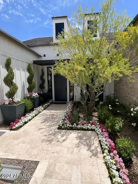 5755 S Joshua Tree Lane Property Photo 4