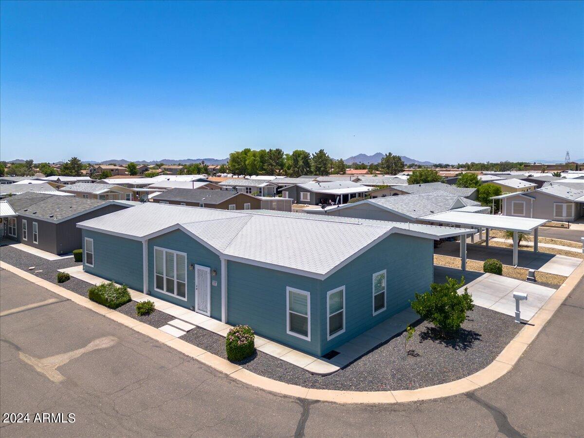 1051 E Four Street Property Photo 2