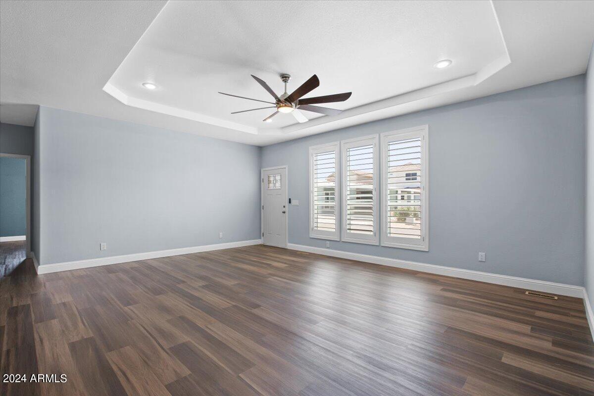1051 E Four Street Property Photo 9