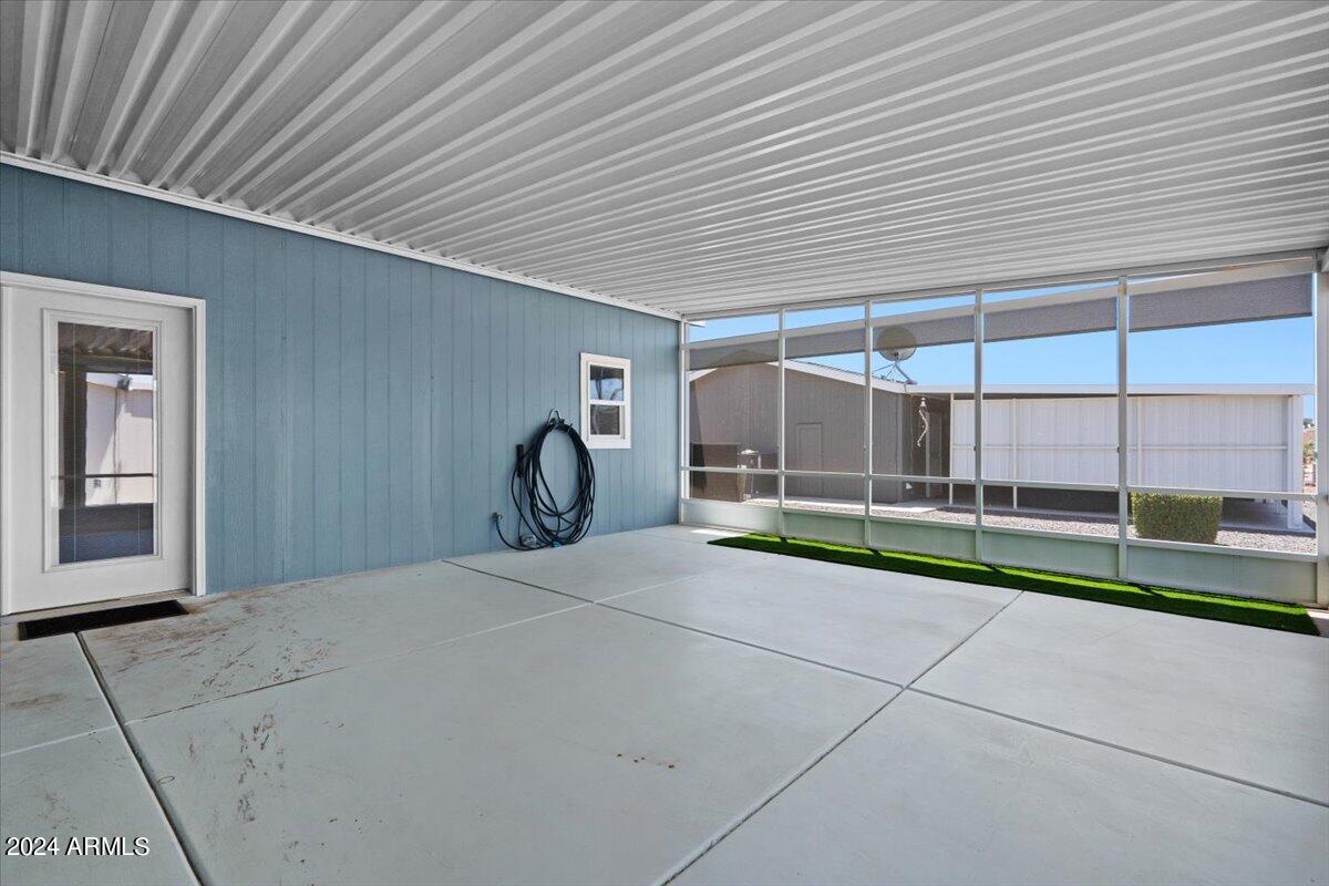 1051 E Four Street Property Photo 31