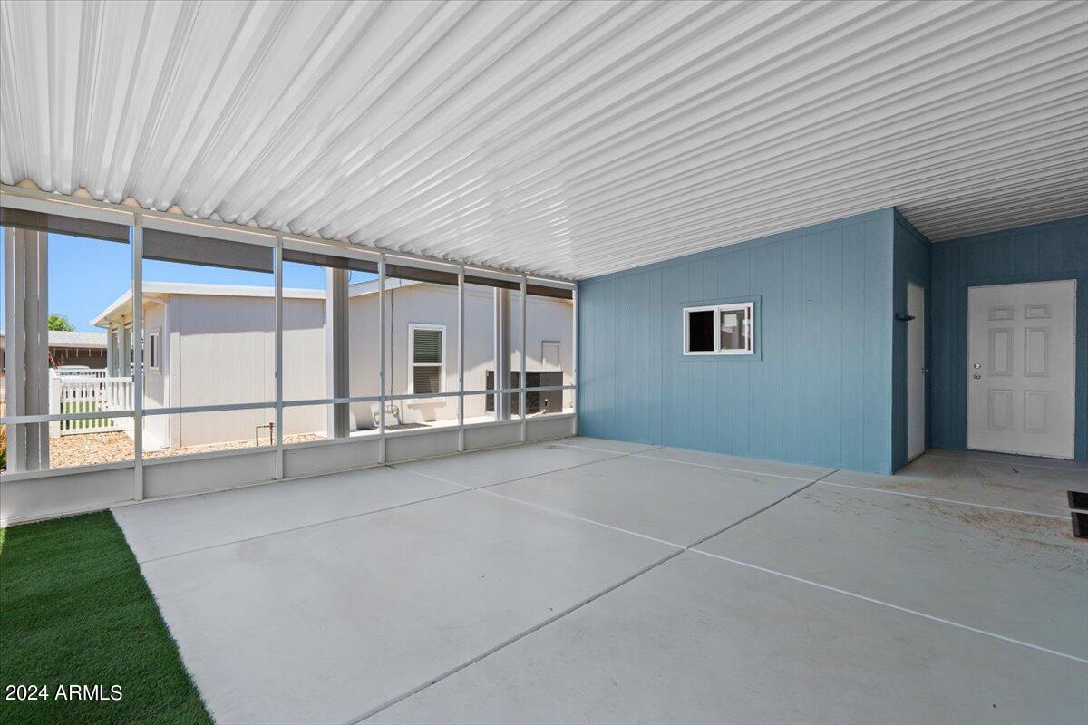 1051 E Four Street Property Photo 33