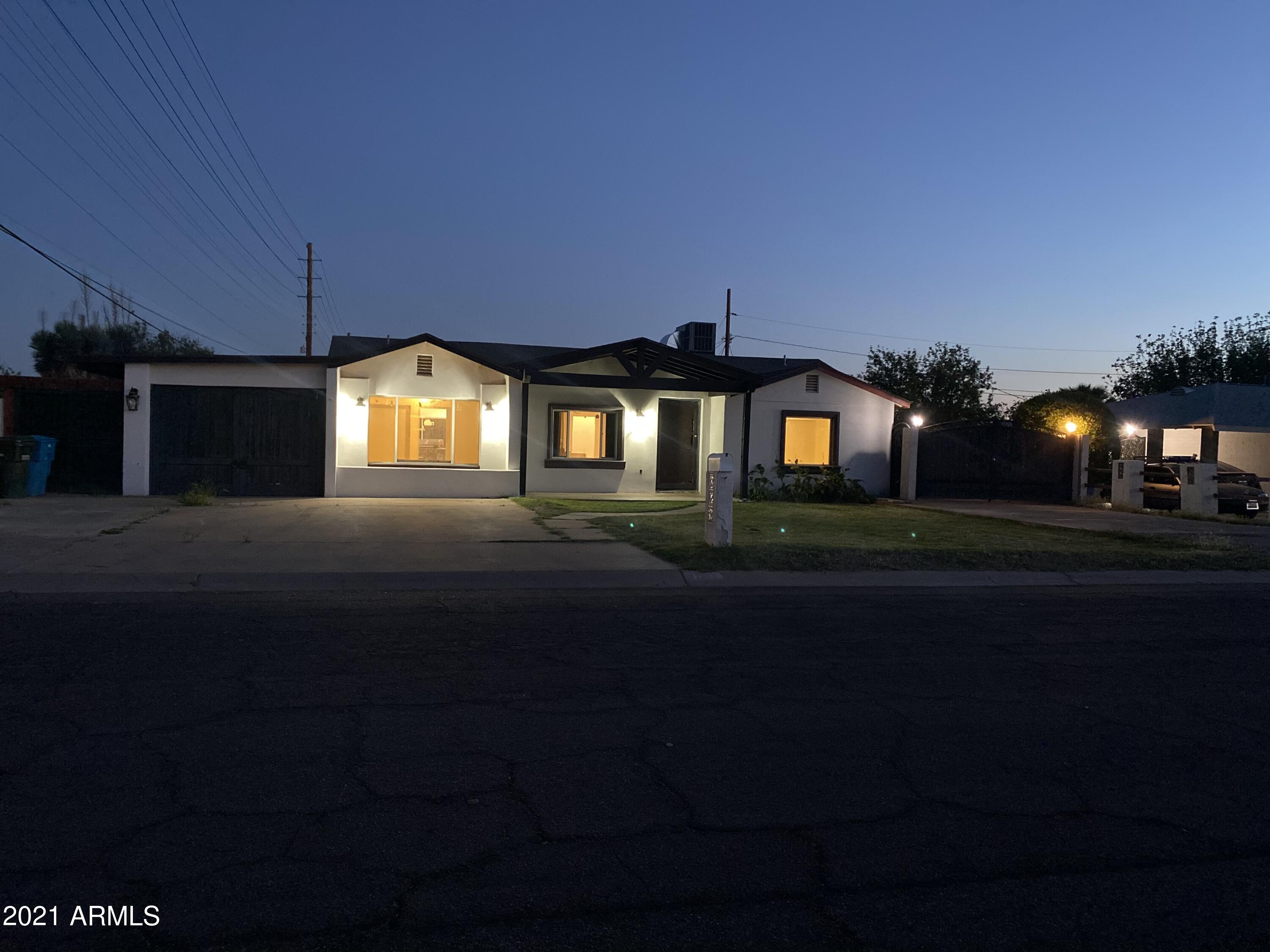 2303 W Marshall Avenue Property Photo 2