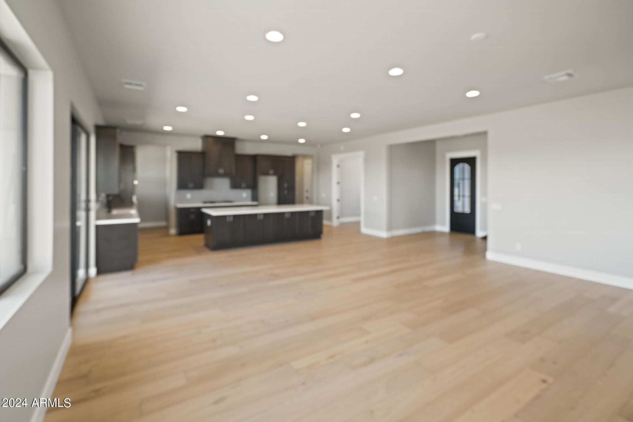 4651 N Justin Drive Property Photo 14