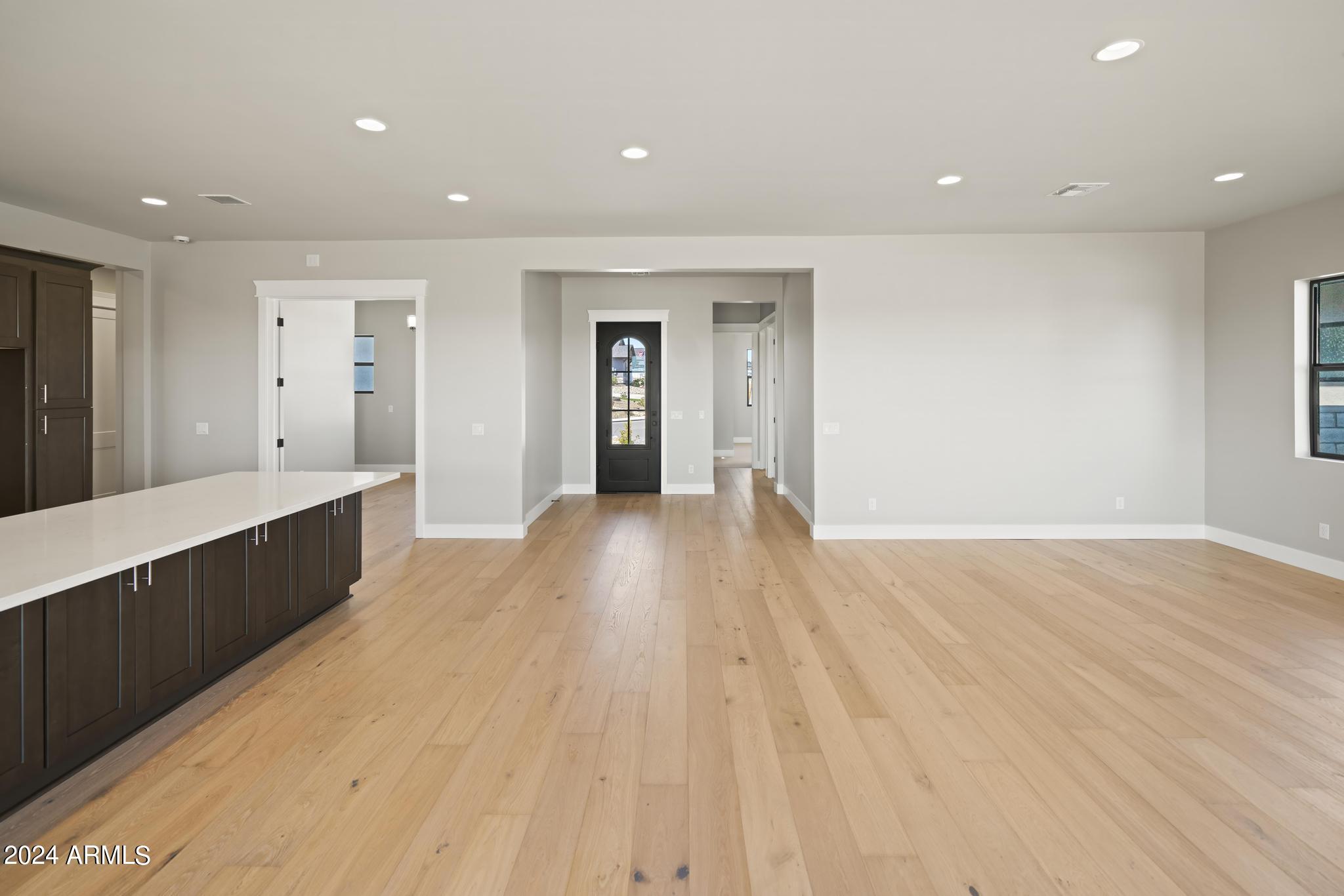4651 N Justin Drive Property Photo 15